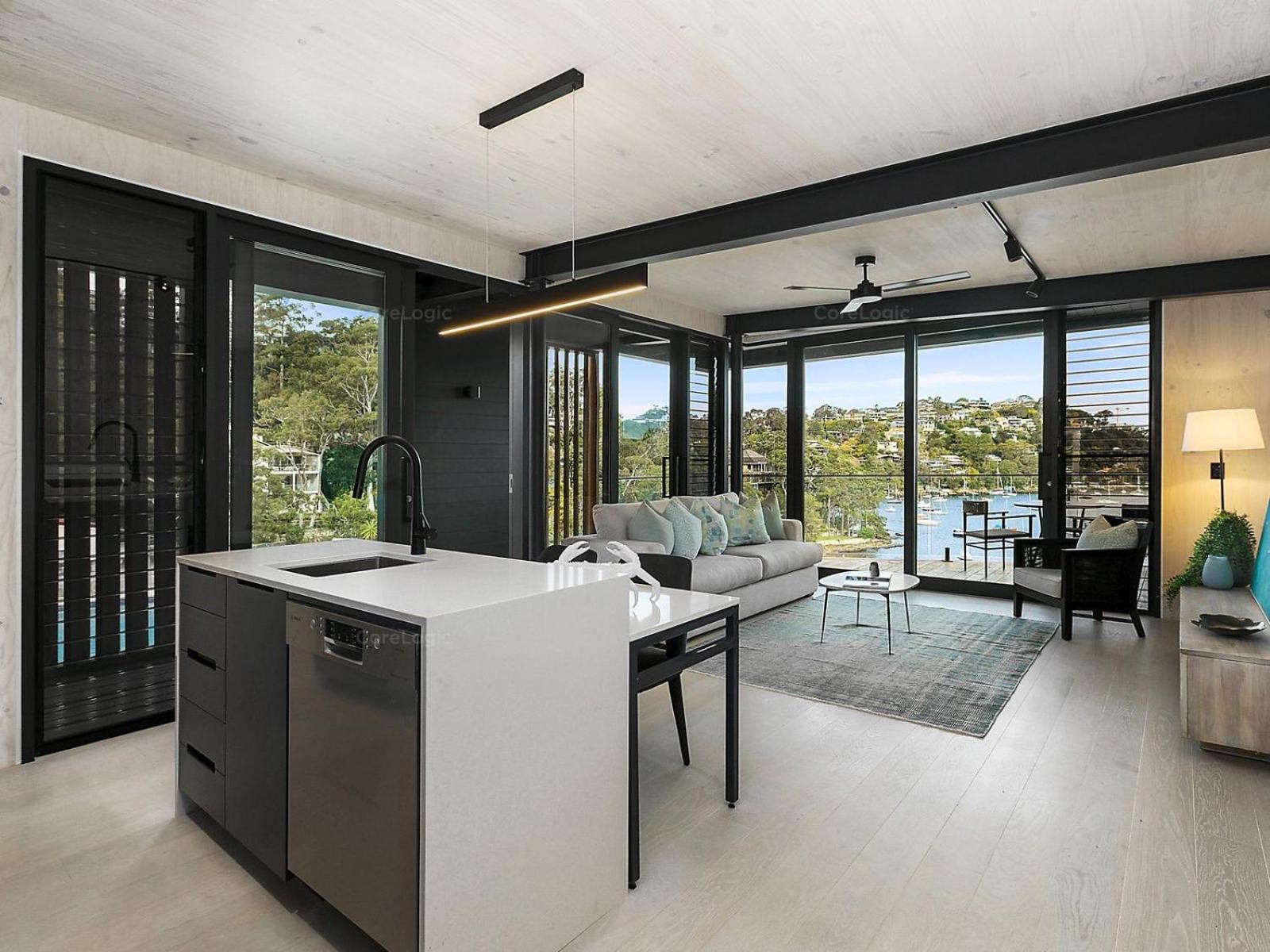 World Class Villa Manly Beach HarbourView Sauna Private Beach