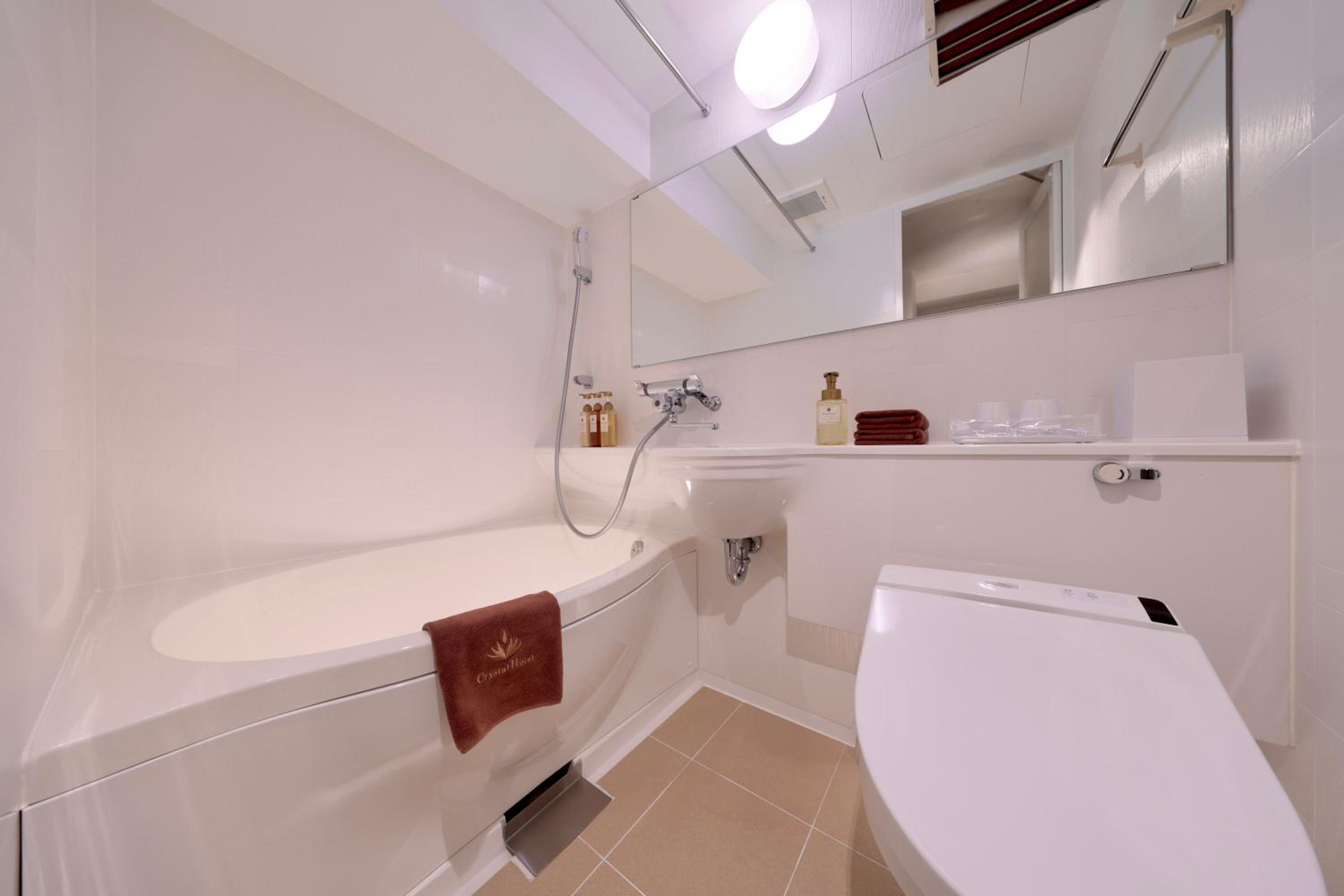 Nipponbashi Crystal Hotel photo 5
