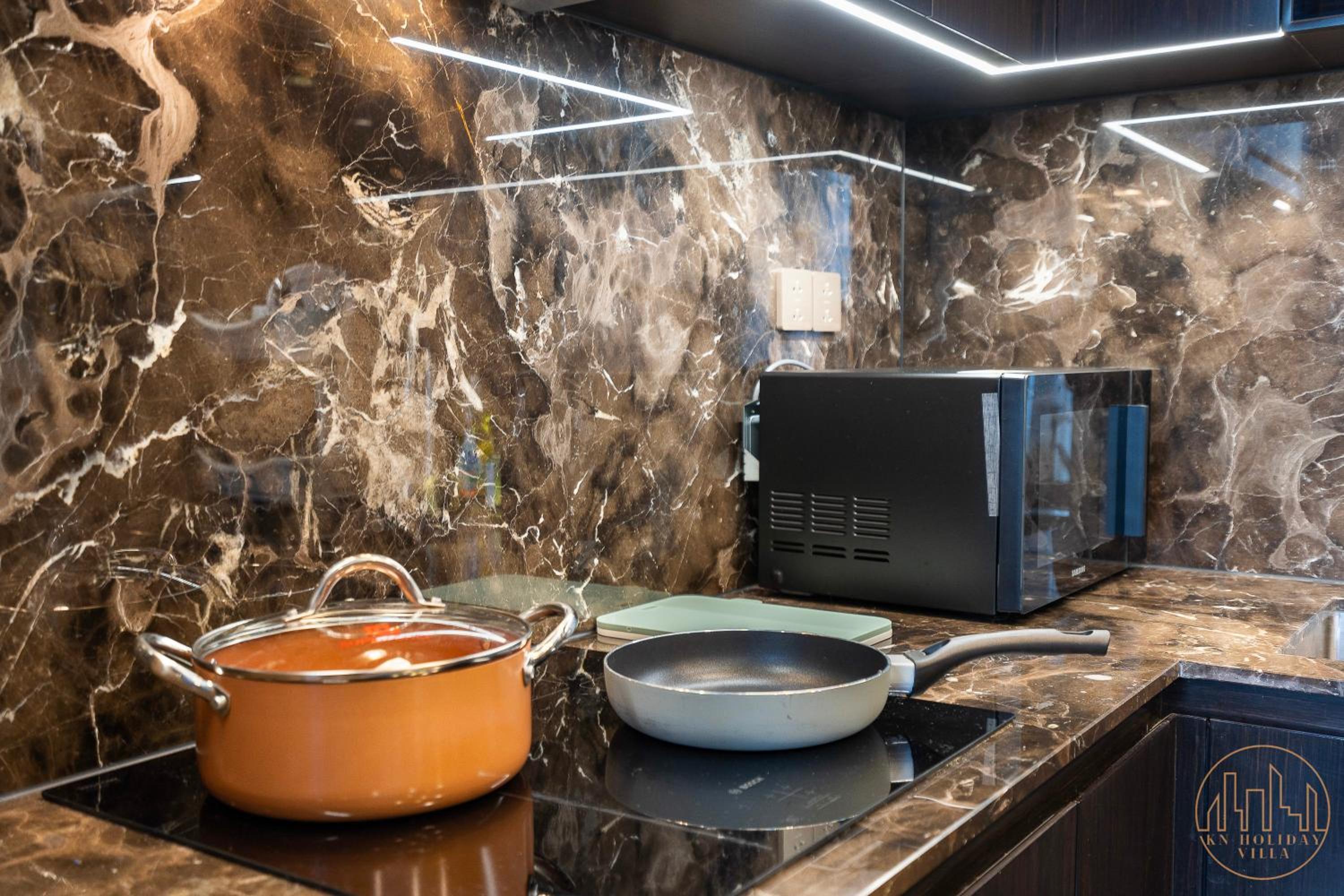 KN Holiday Apartment in Lumiere Riverside