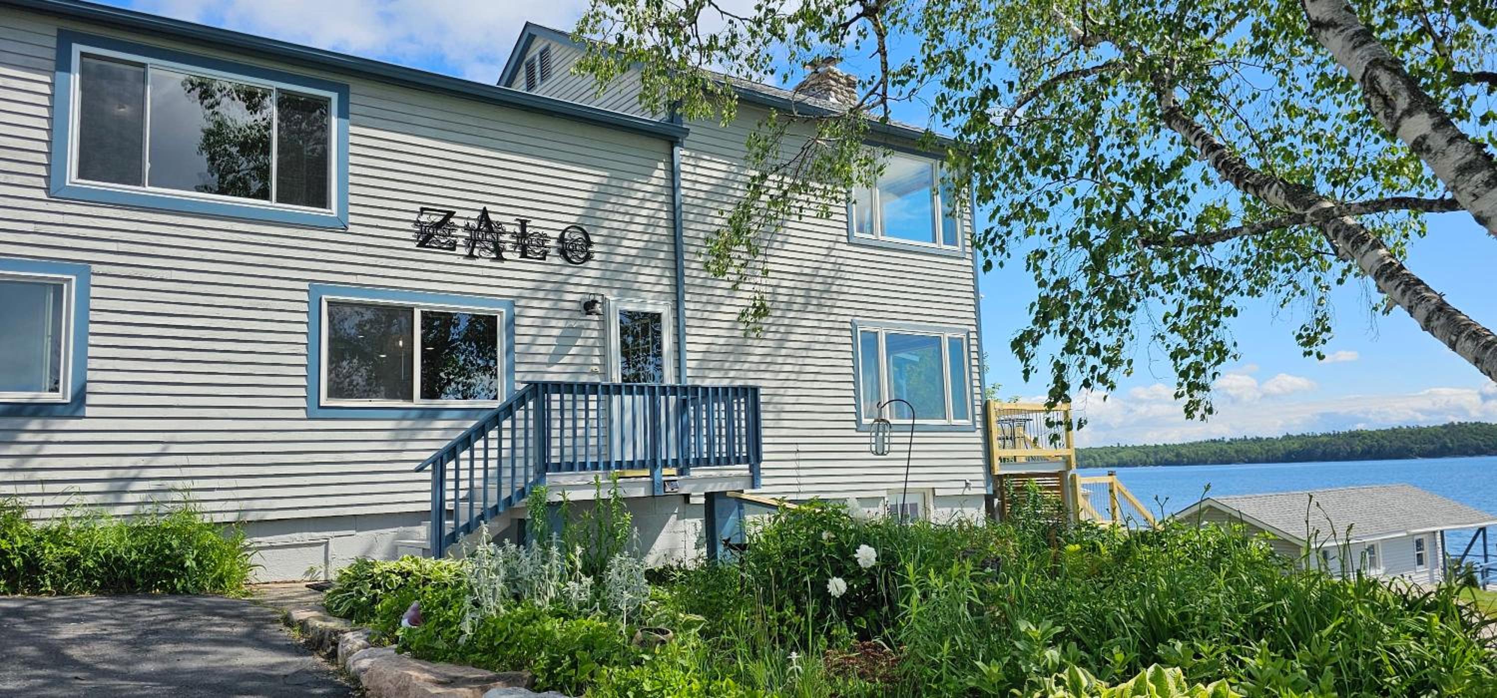 Hotel Zalo Manor House Lakefront Hot Tub Pets