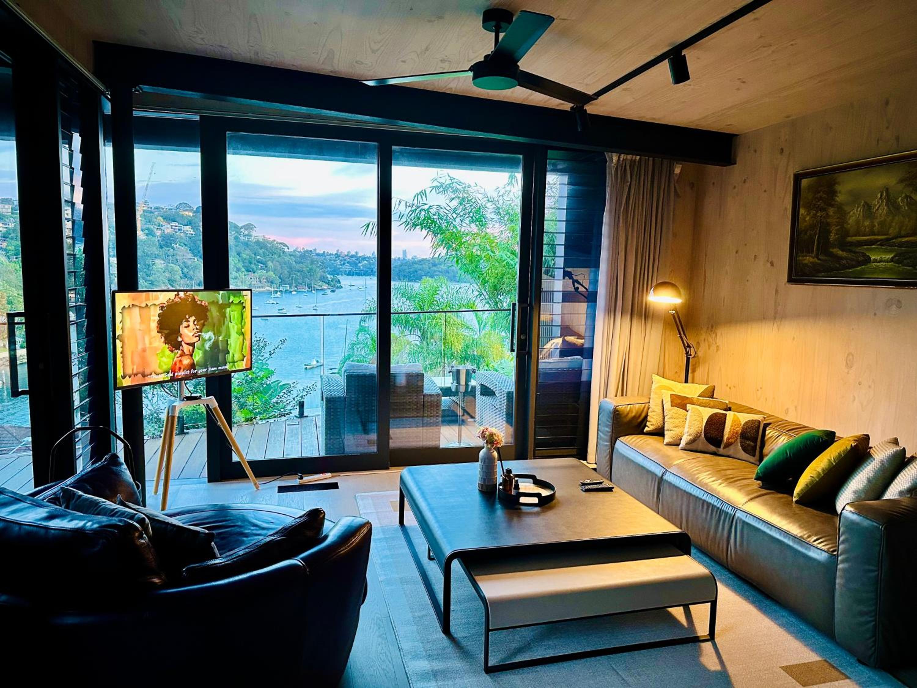 World Class Villa Manly Beach HarbourView Sauna Private Beach