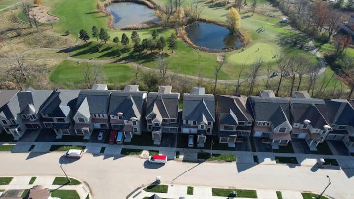 Serene High-celling Retreat - Property Image 9