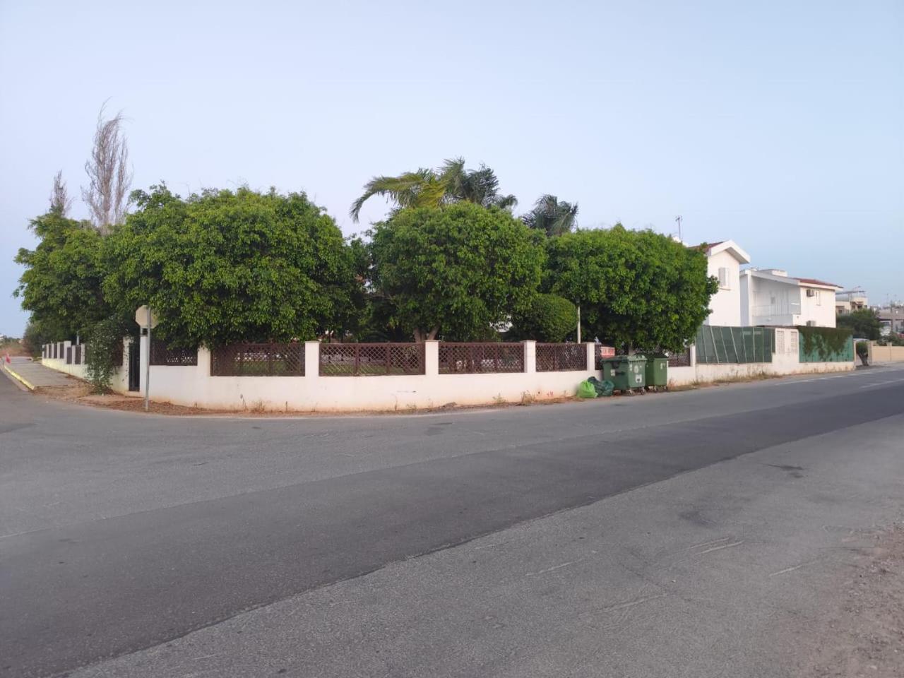 3-Bedroom House Near the Beach