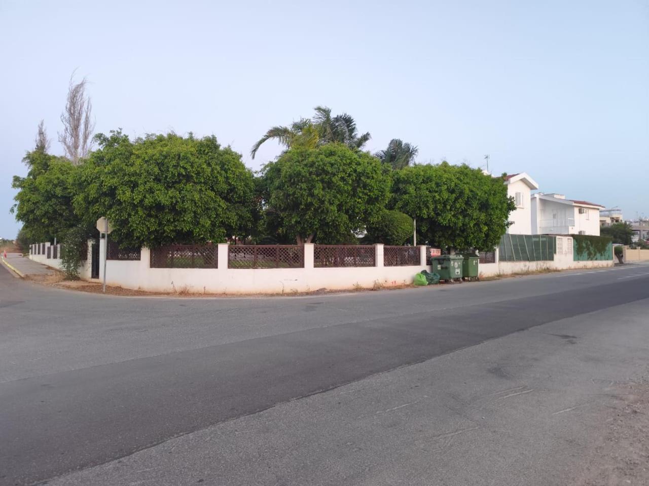 3-Bedroom House Near the Beach