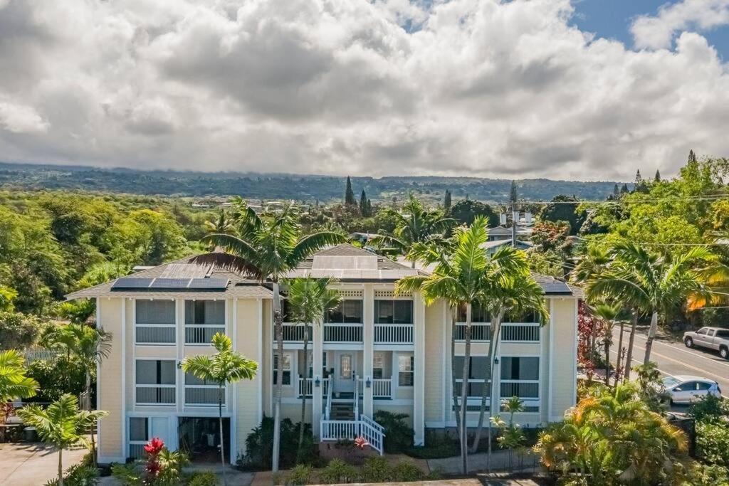 Kona Penthouse Retreat - Relaxed 2 BD with Ocean Views view 4