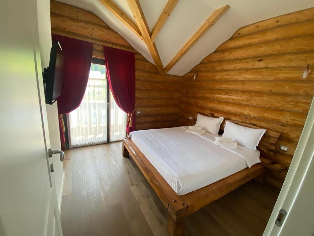 Cabana Repedea