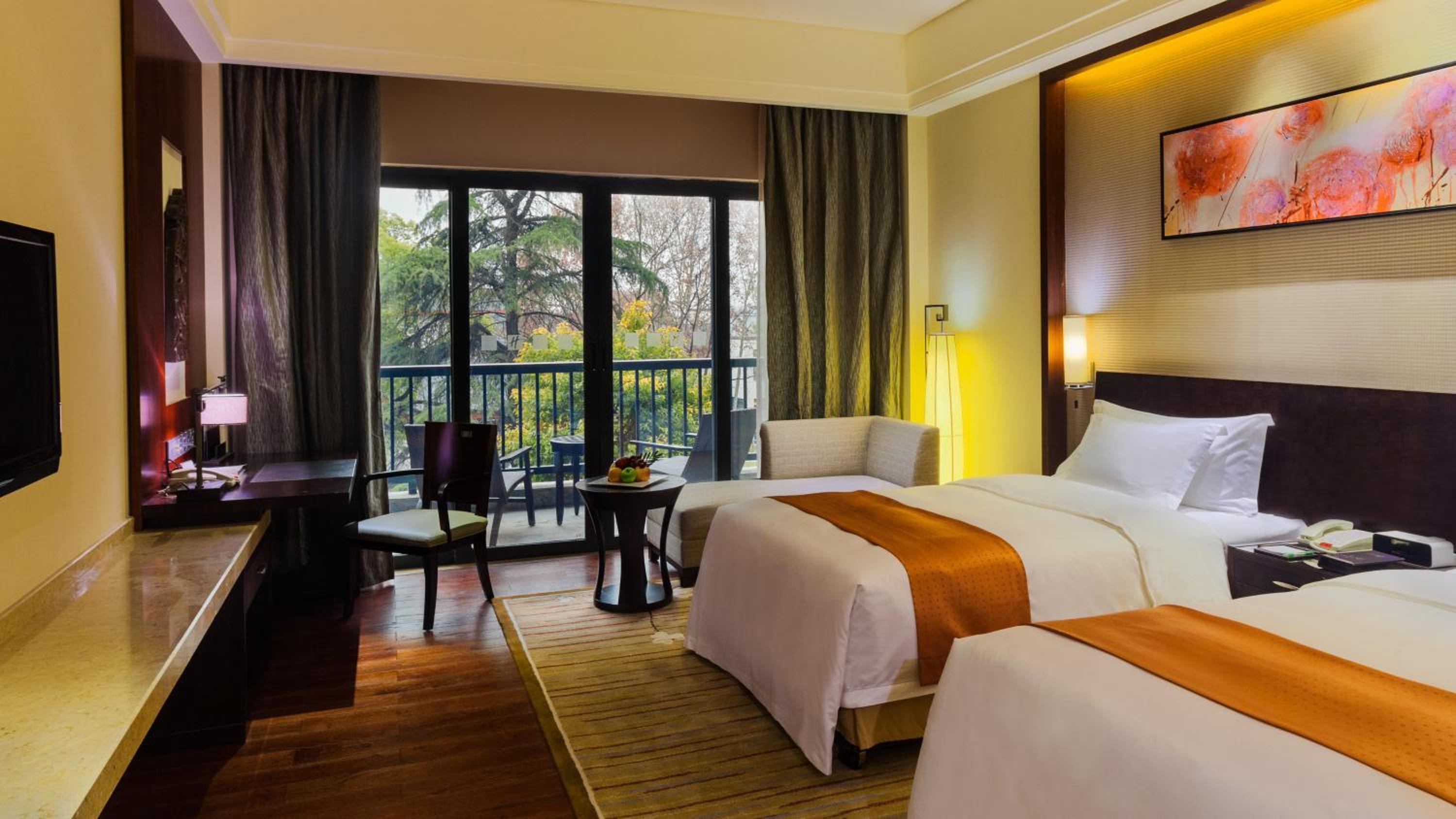Holiday Inn Resort Chaohu Hot Spring by IHG