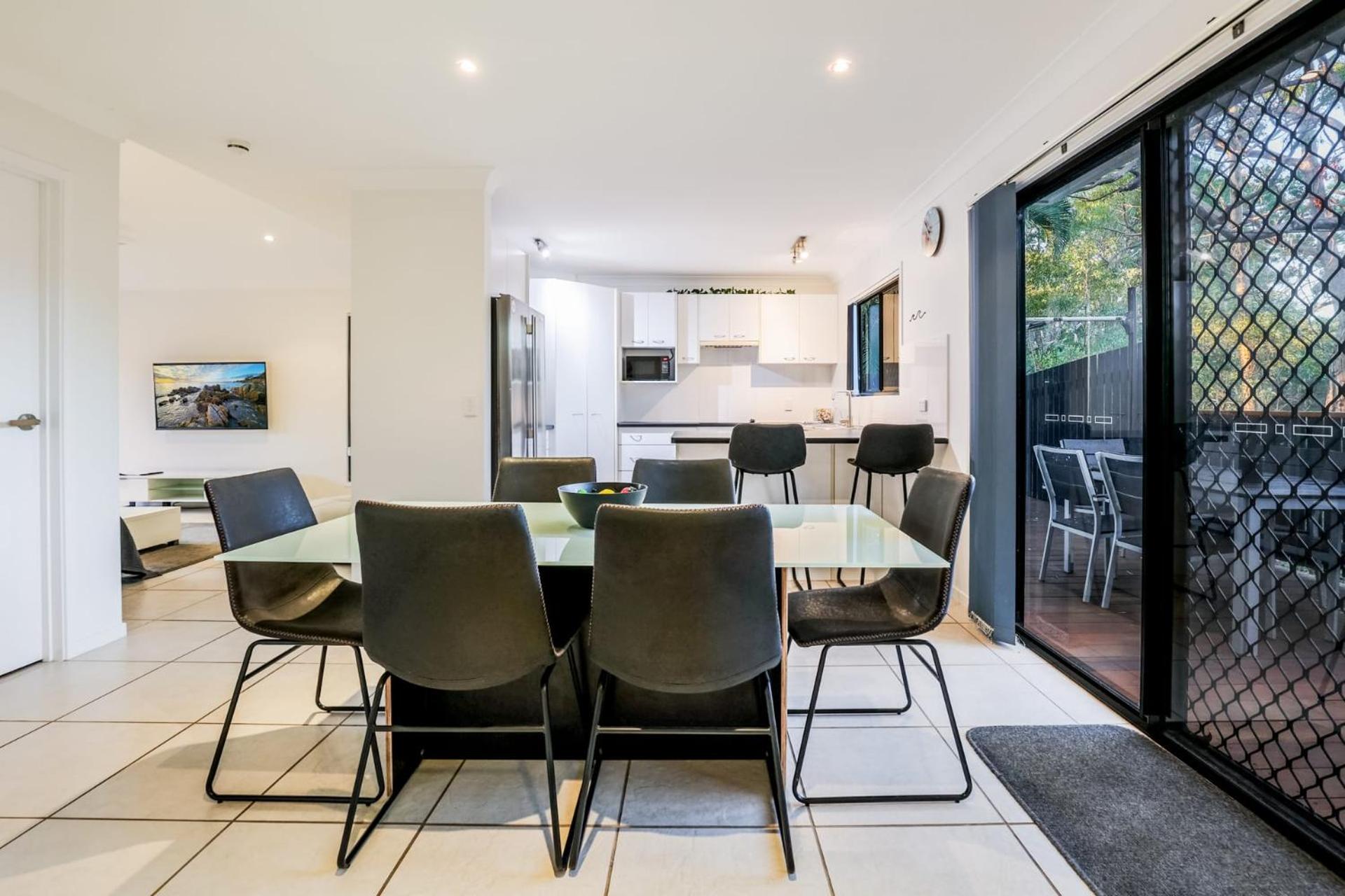 Swell Life - Spacious 3-Bedroom Retreat in Central Agnes Water