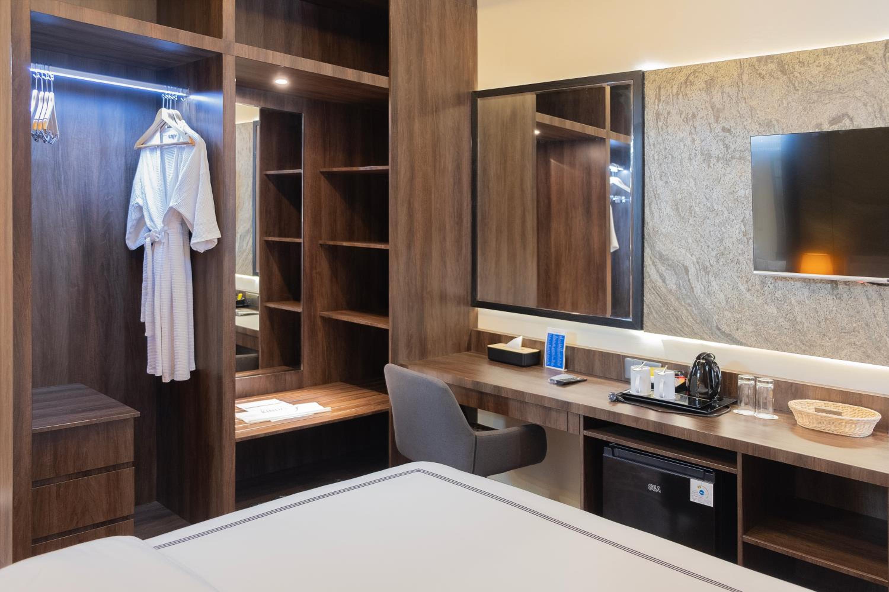 BEST WORLD KINDAI HOTEL