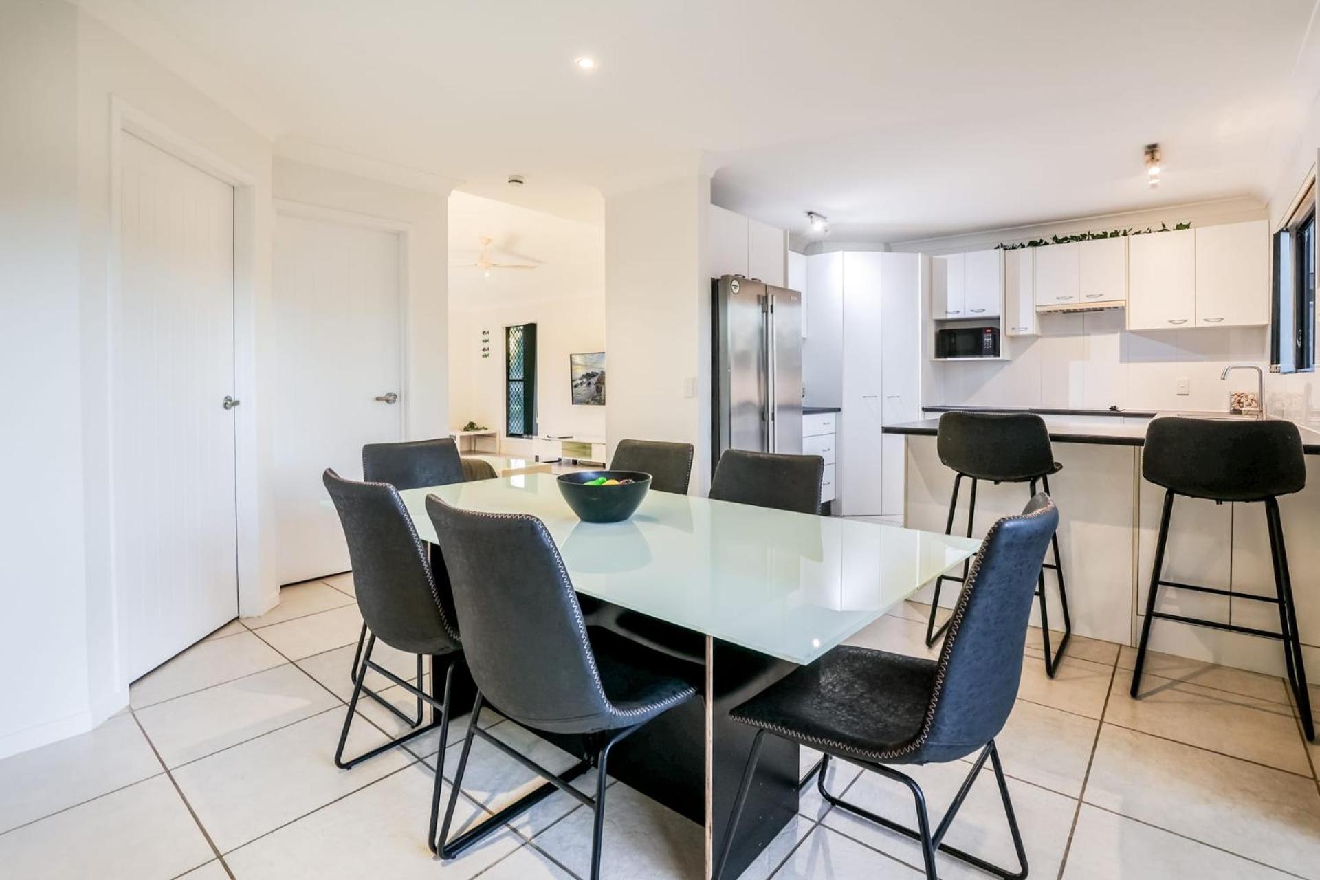 Swell Life - Spacious 3-Bedroom Retreat in Central Agnes Water