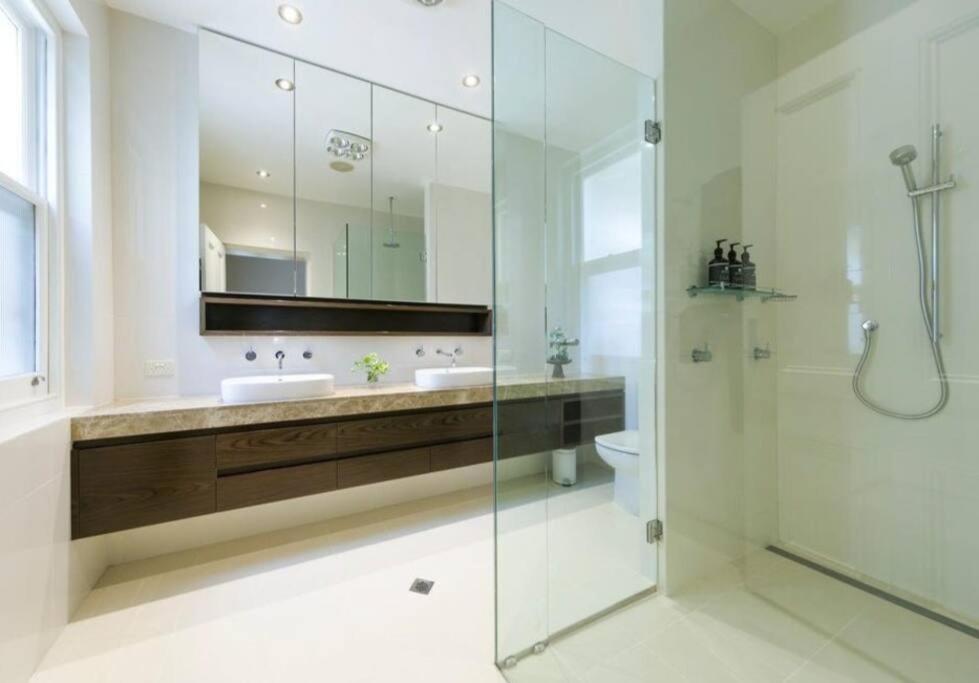 Tanunda House - Luxury 5 BR in Barossa Wine Region