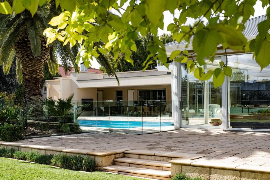 Tanunda House - Luxury 5 BR in Barossa Wine Region