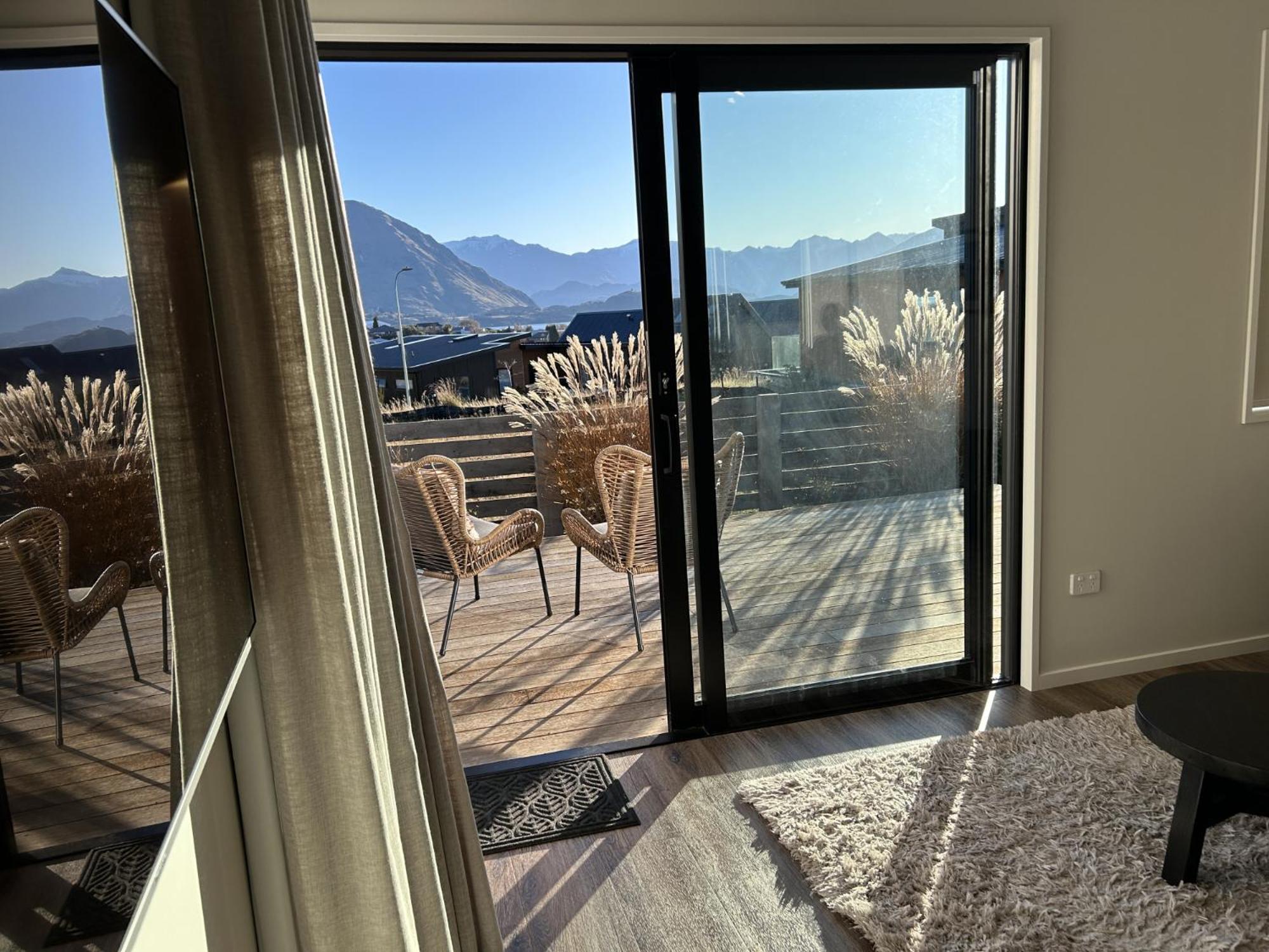 FARR53 - Wanaka Alpine Haven view 5