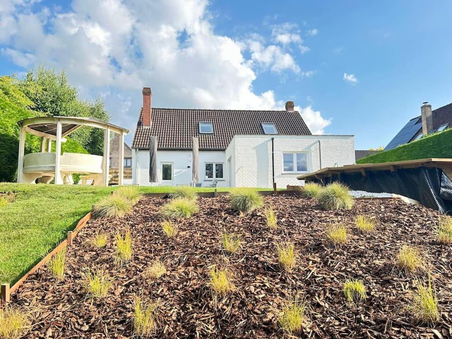 VILLA avec sauna, jacuzzi et piscine
