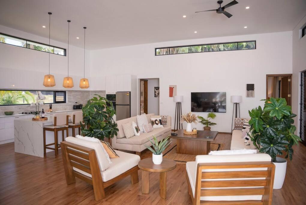 Heaven Retreat with Minigolf, pool, fire pit, BBQ - main view