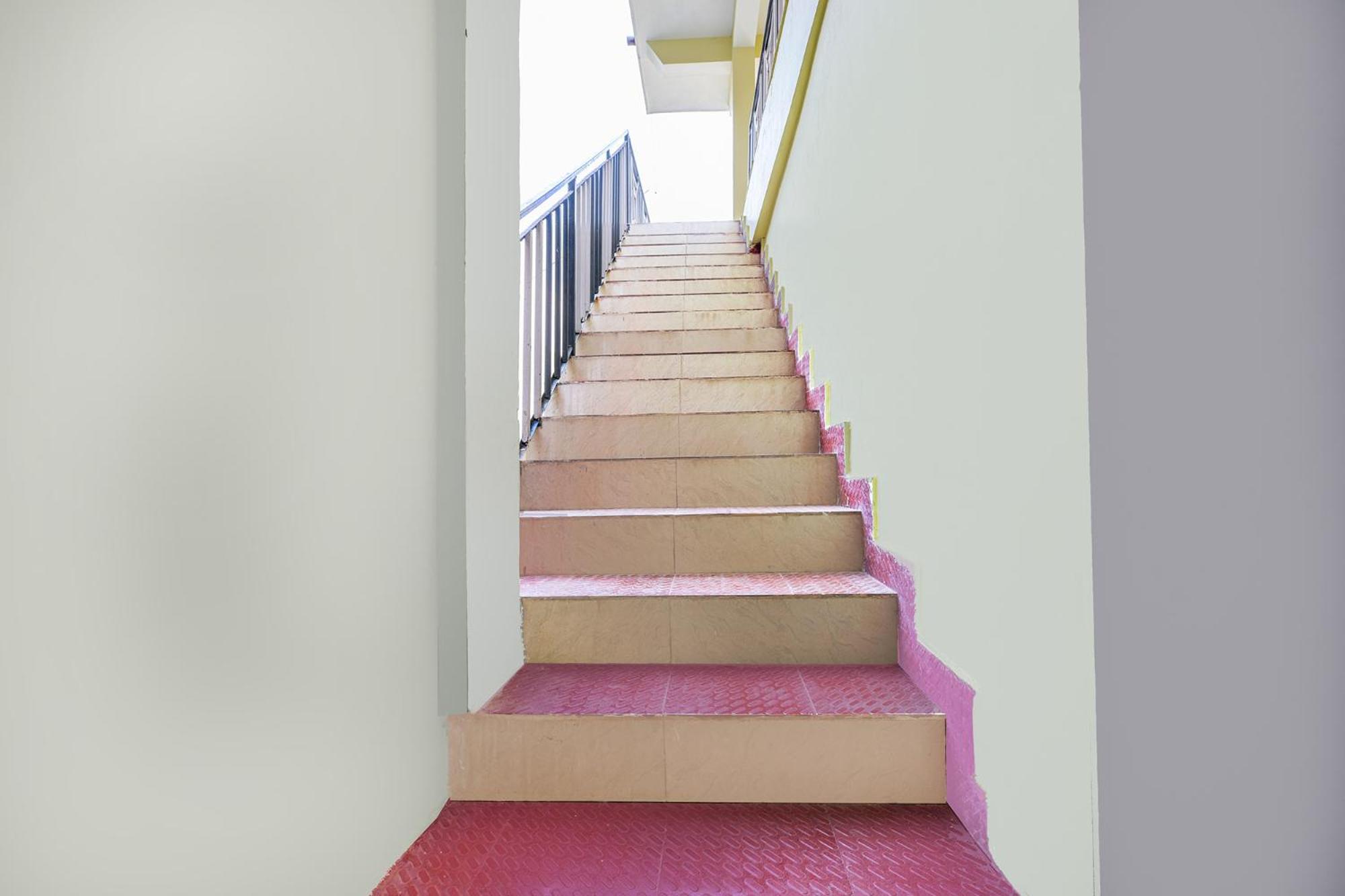 FabHotel Shane Villa Residency