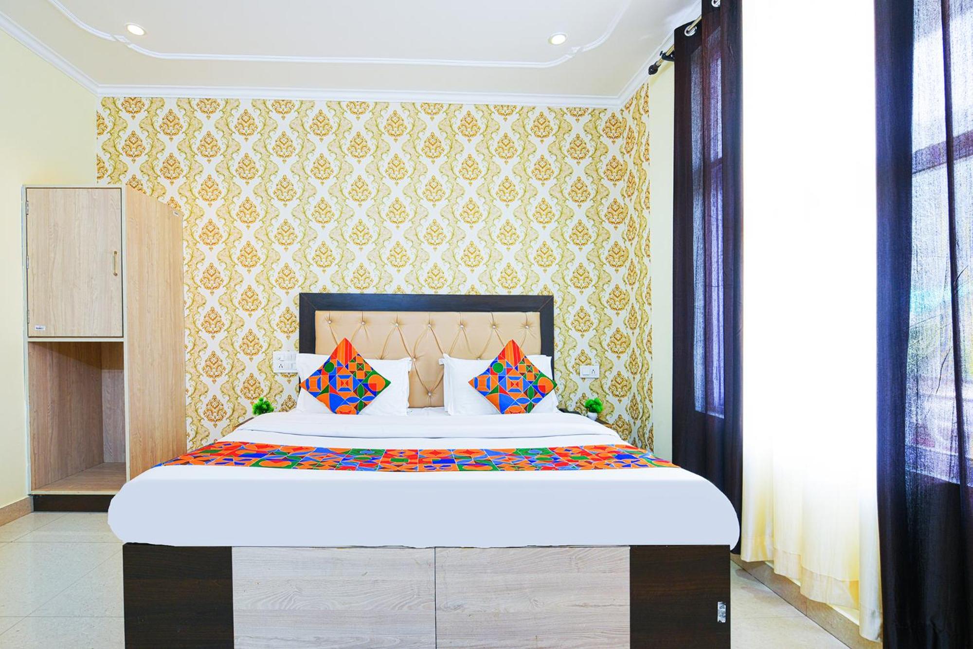 FabHotel Shane Villa Residency