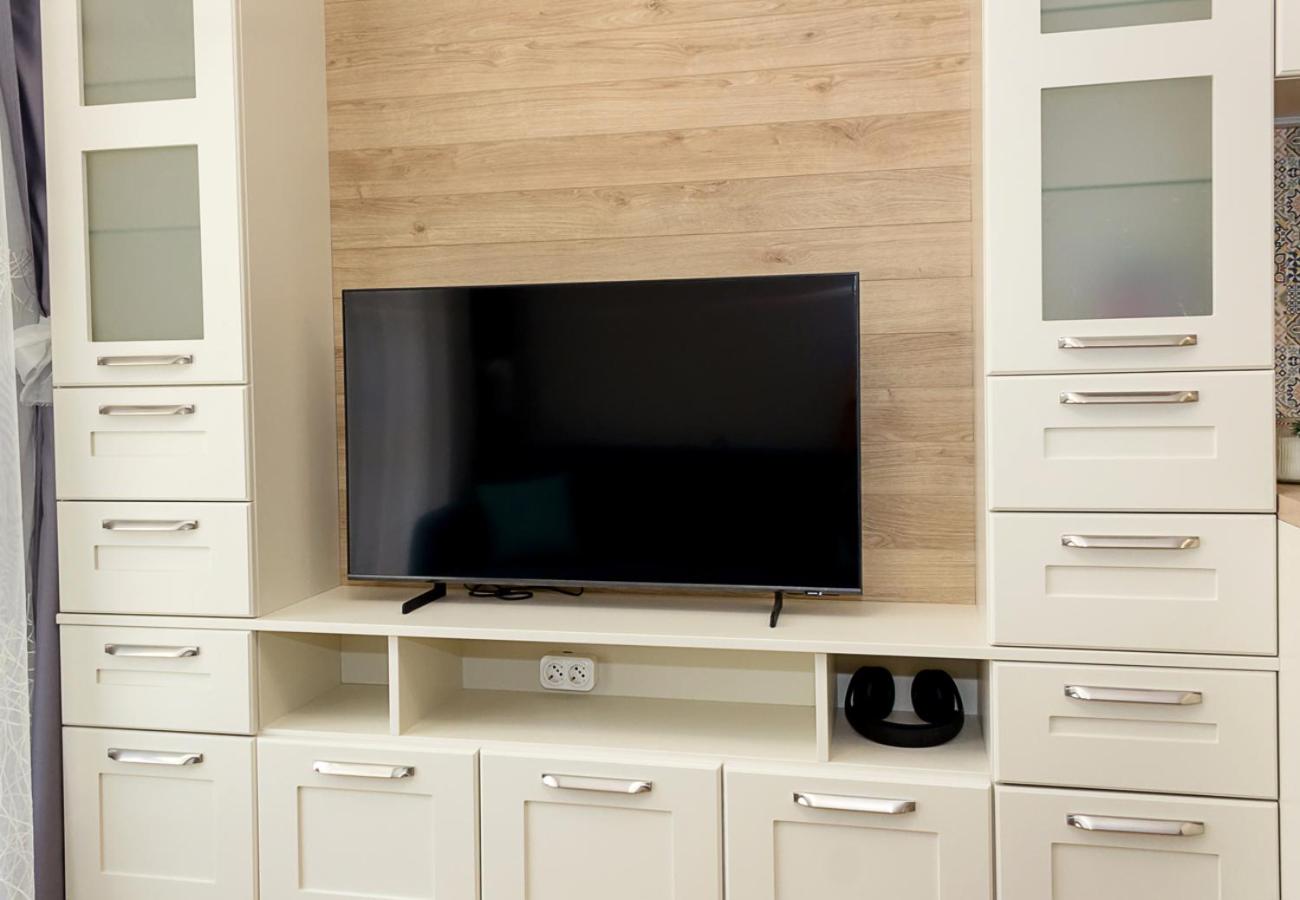 Homey 1-BD Apartment in Varna, next to Grand Mall Varna by Flat Mаnаger