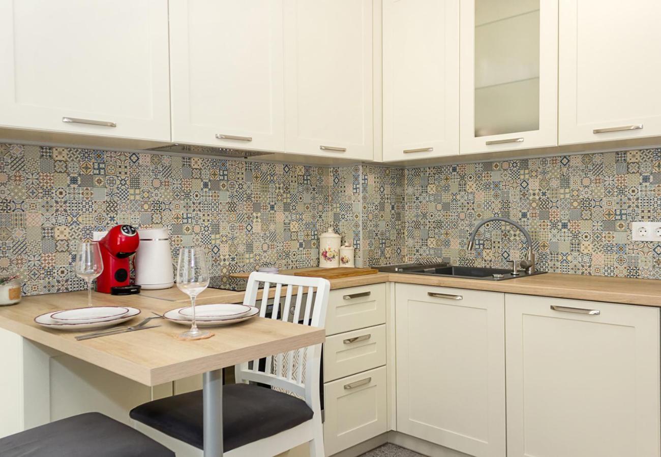 Homey 1-BD Apartment in Varna, next to Grand Mall Varna by Flat Mаnаger