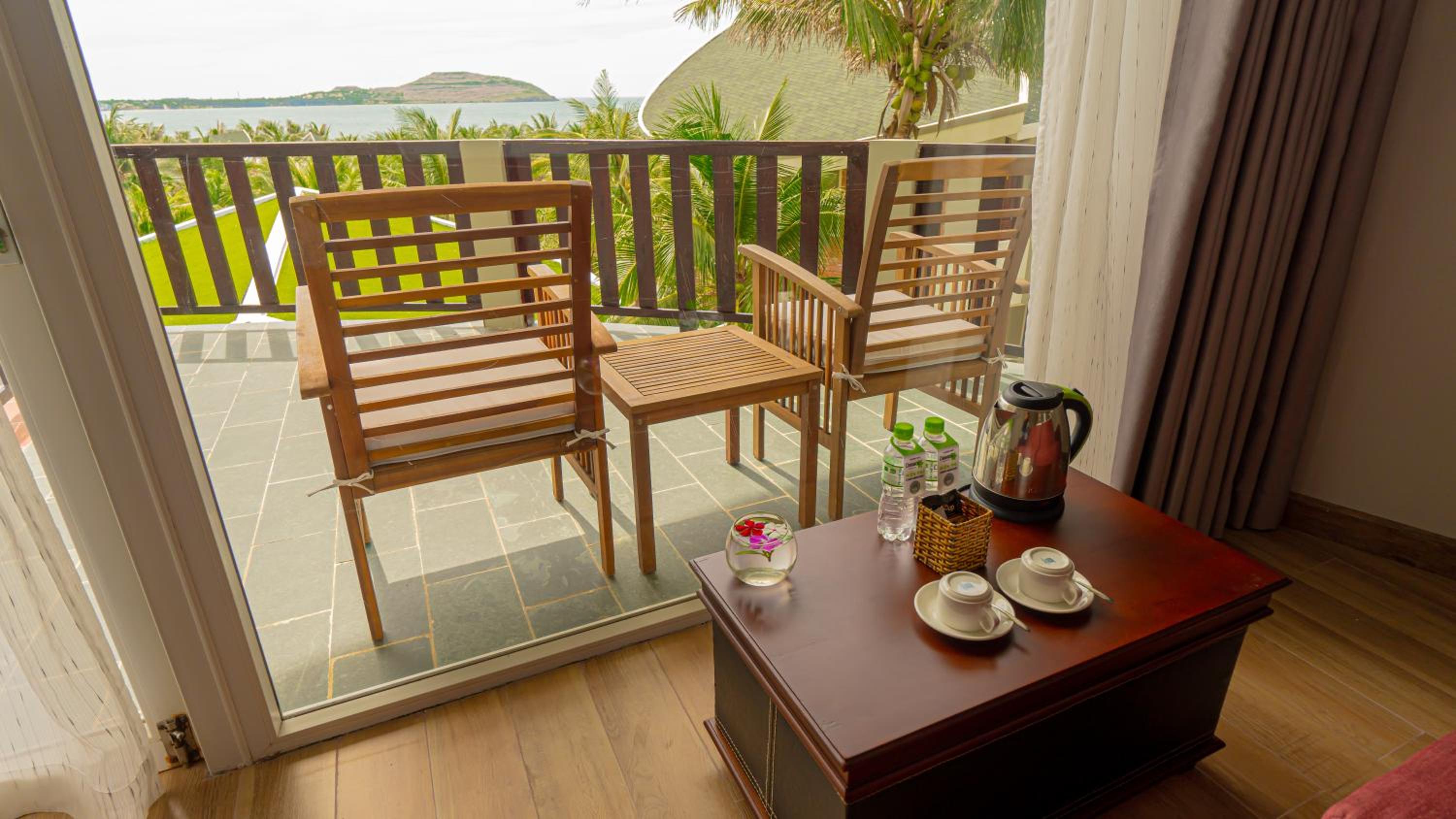 Sandunes Beach Resort & Spa