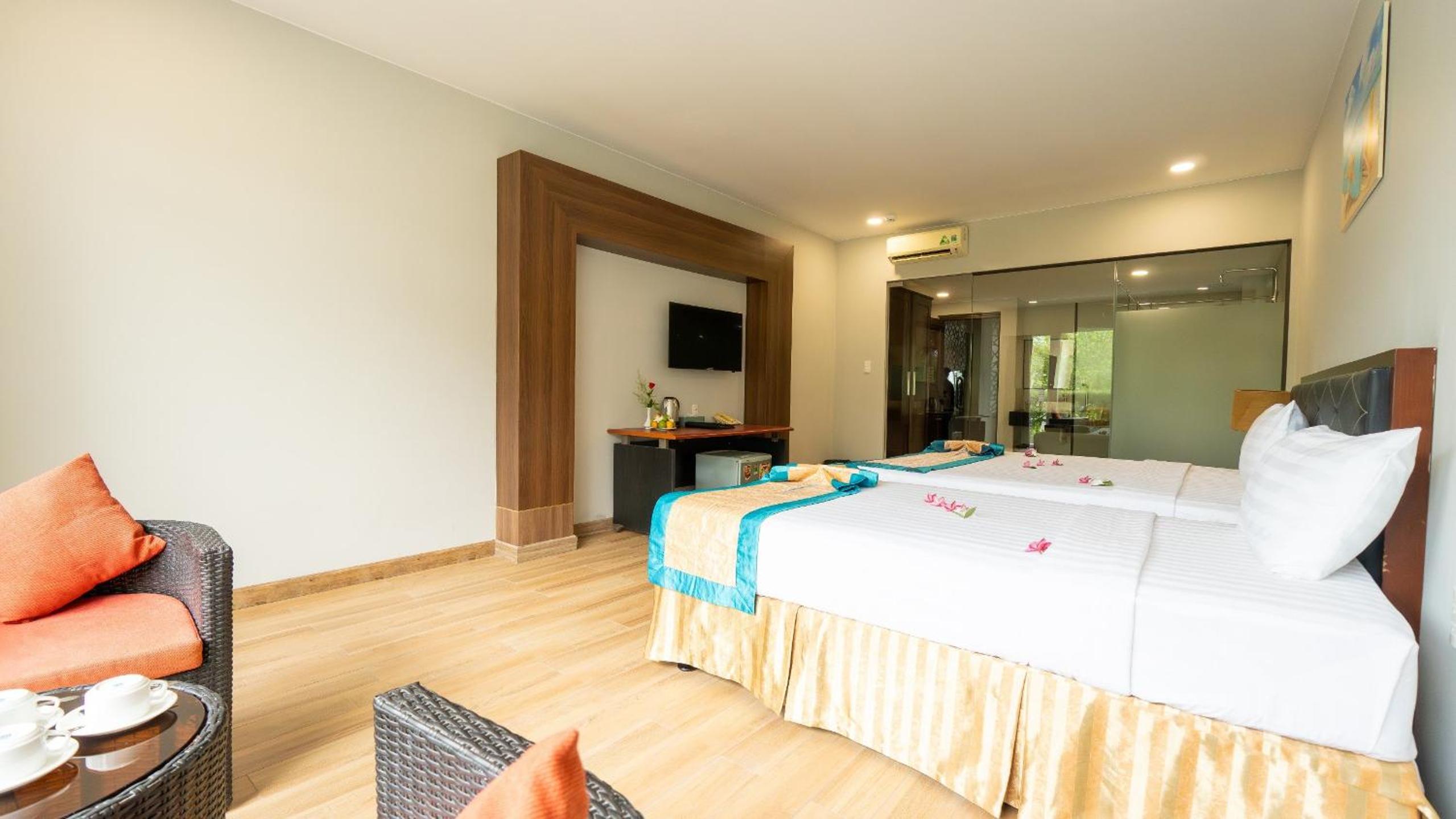 Sandunes Beach Resort & Spa
