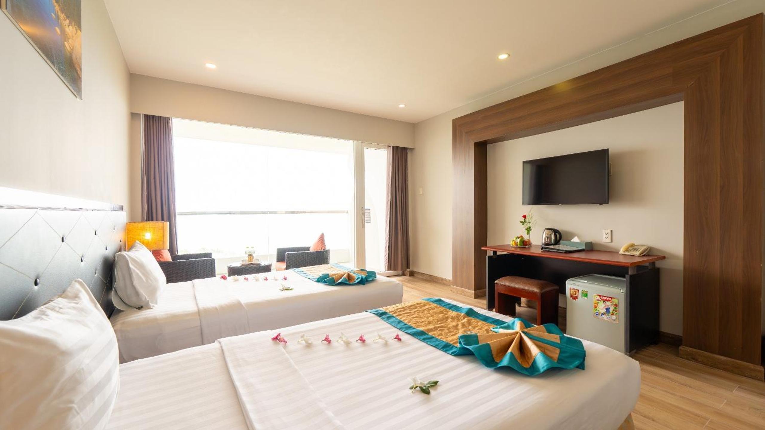 Sandunes Beach Resort & Spa
