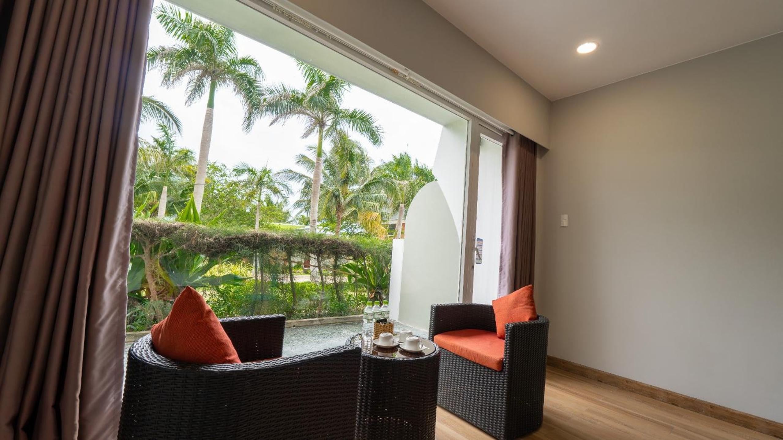 Sandunes Beach Resort & Spa