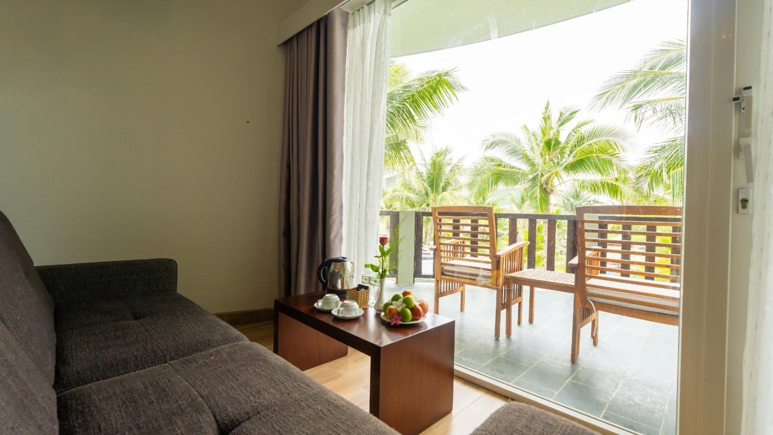 Sandunes Beach Resort & Spa