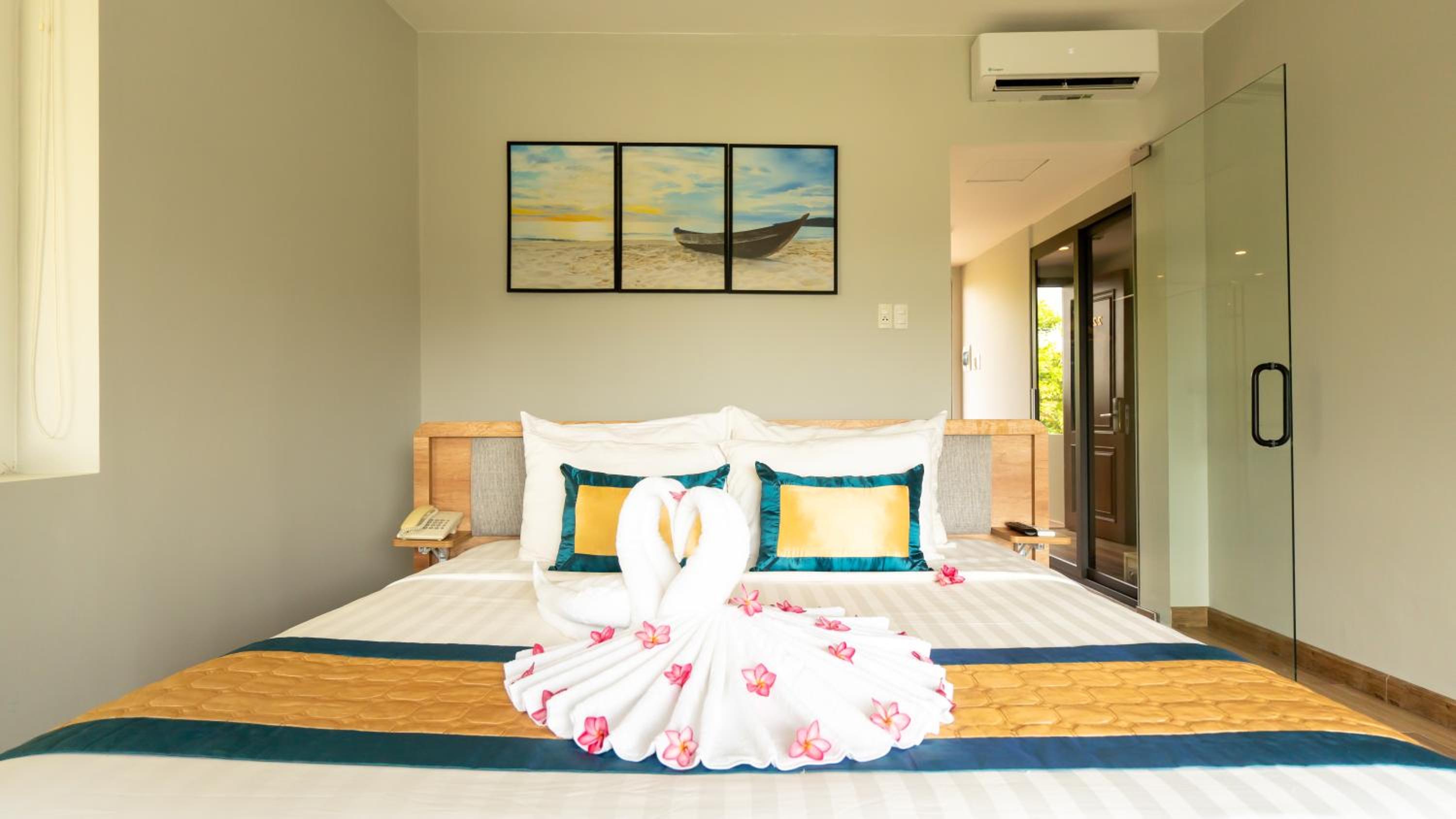 Sandunes Beach Resort & Spa