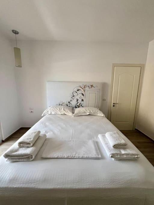 SeaSide 2BR Apartment