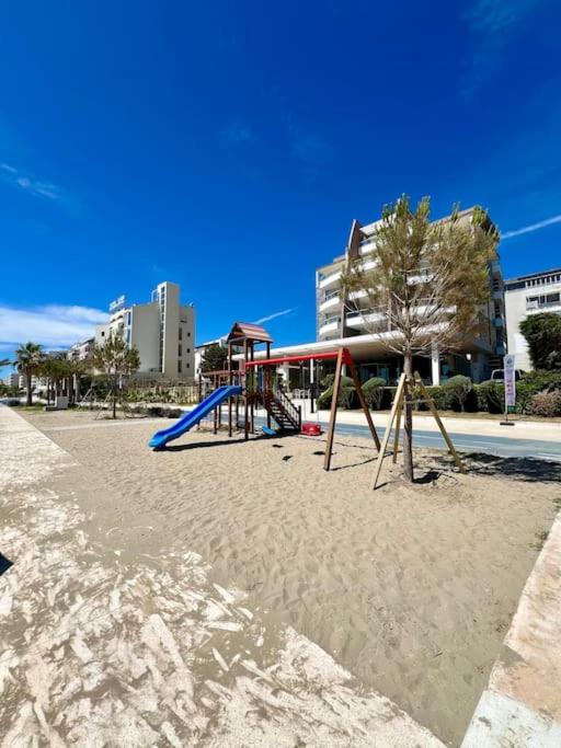 SeaSide 2BR Apartment