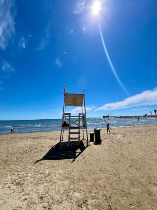 SeaSide 2BR Apartment