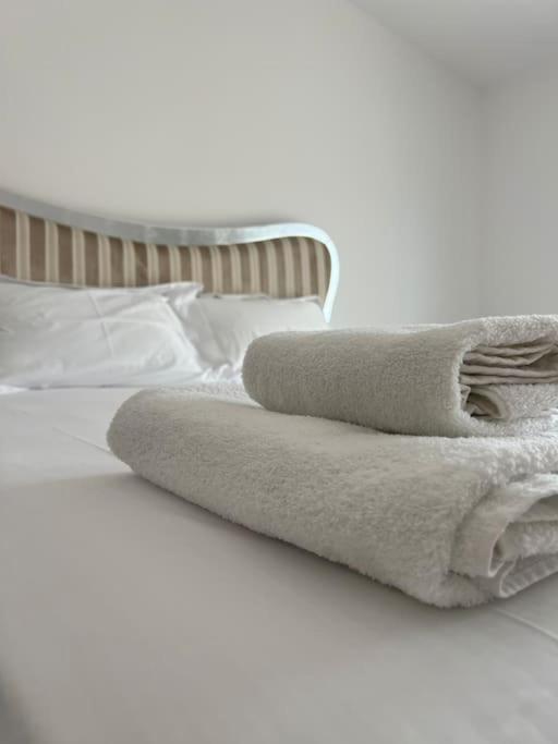 SeaSide 2BR Apartment