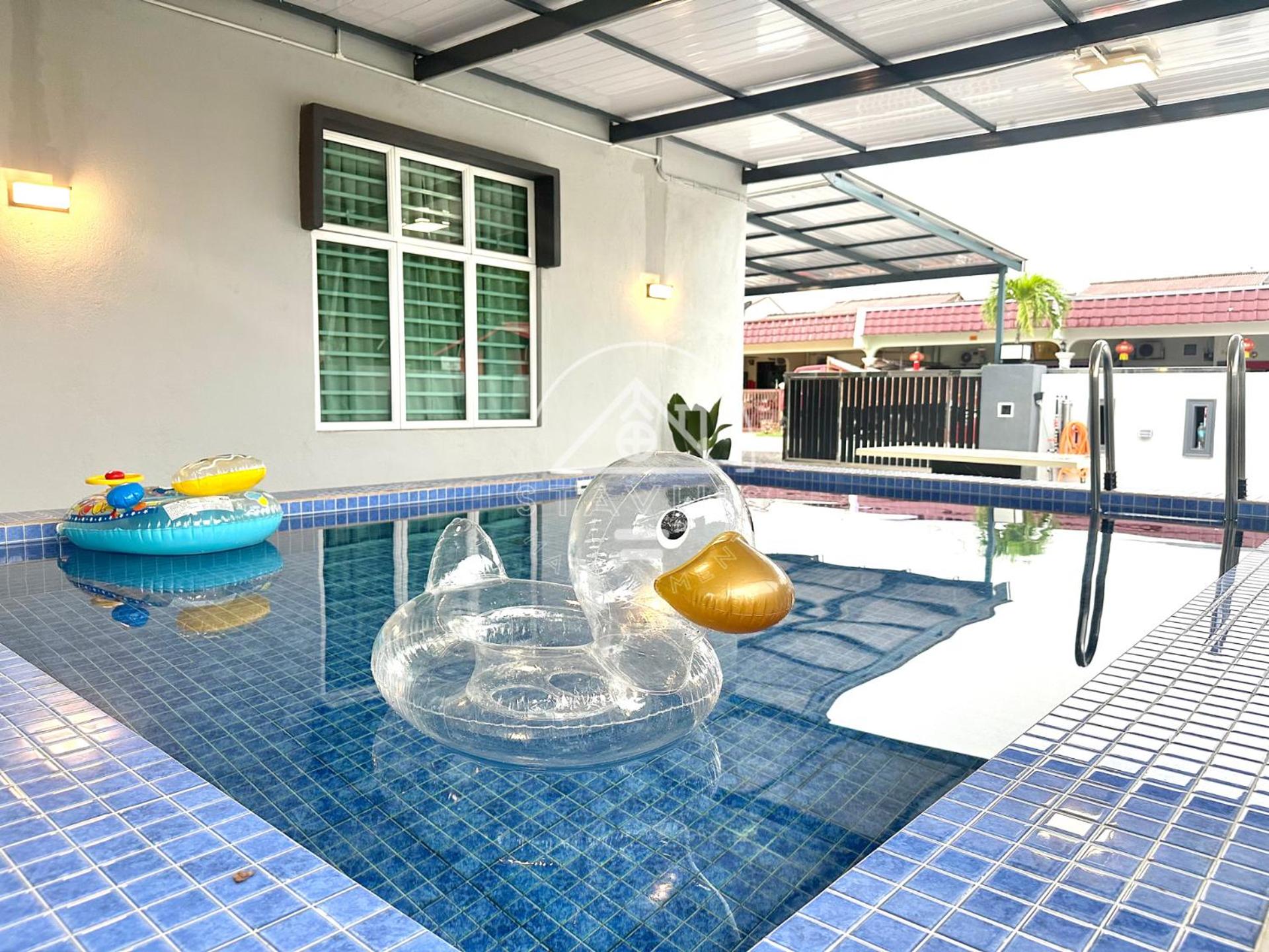PD Homestay 14Pax with private swimming pool photo 1