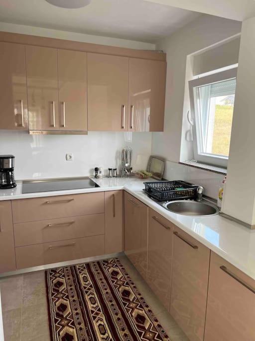 komplettes Haus mit moderner Ausstattung in ruhiger Lage, photo 15