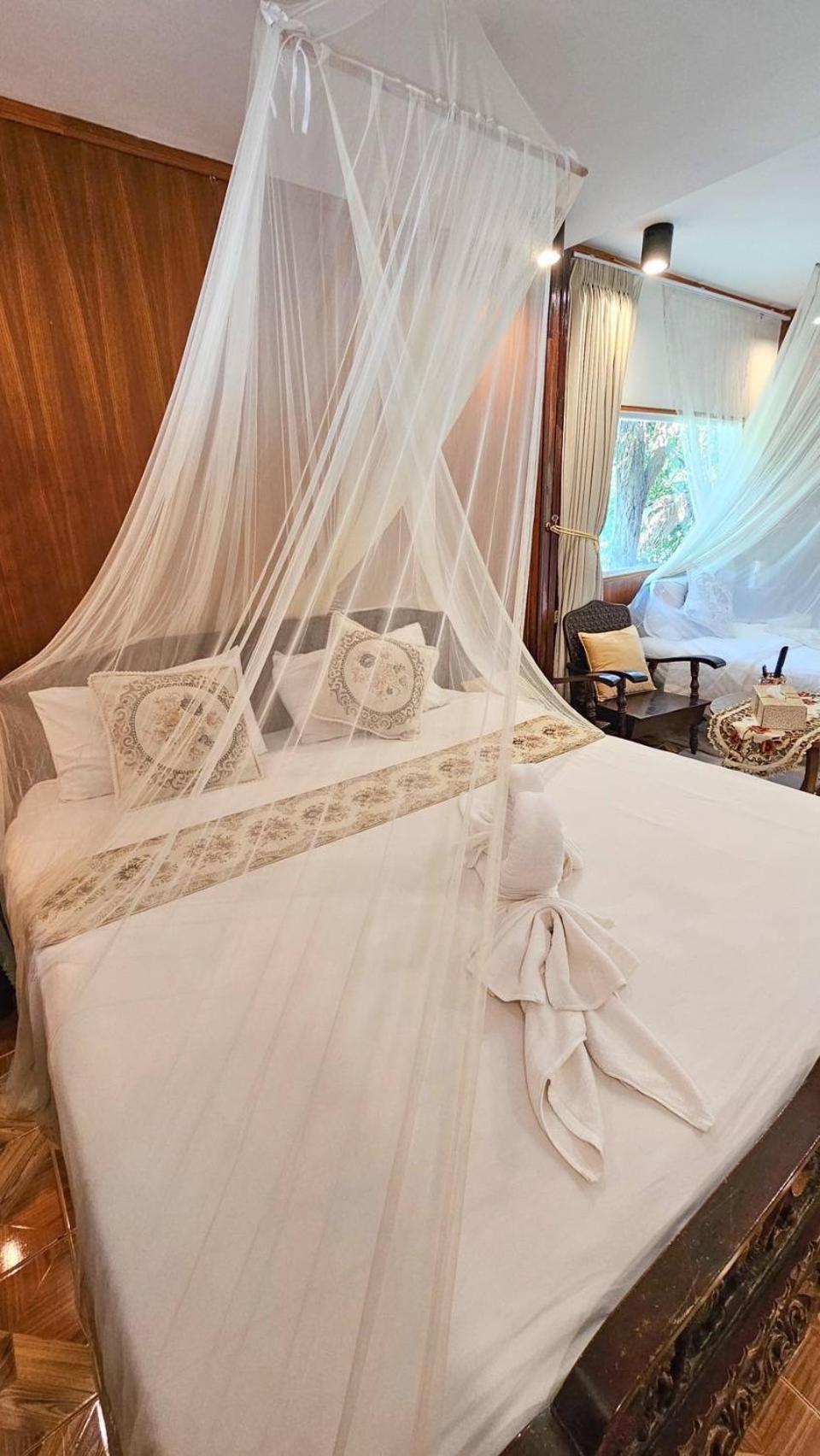 The Antique Riverside Resort