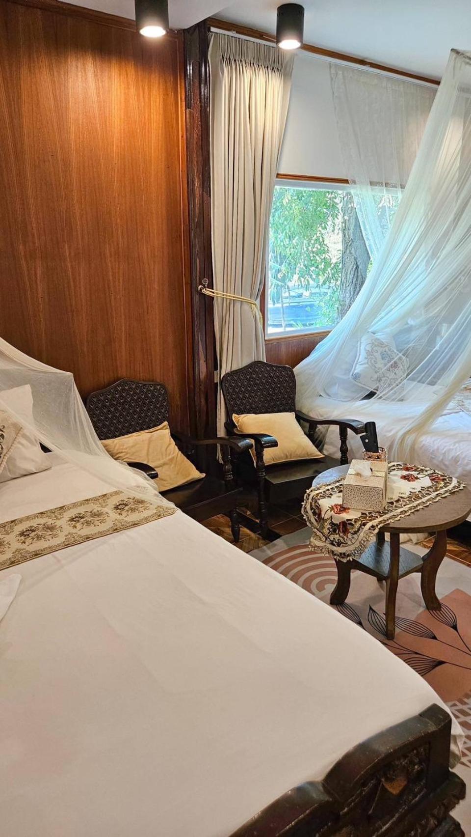 The Antique Riverside Resort
