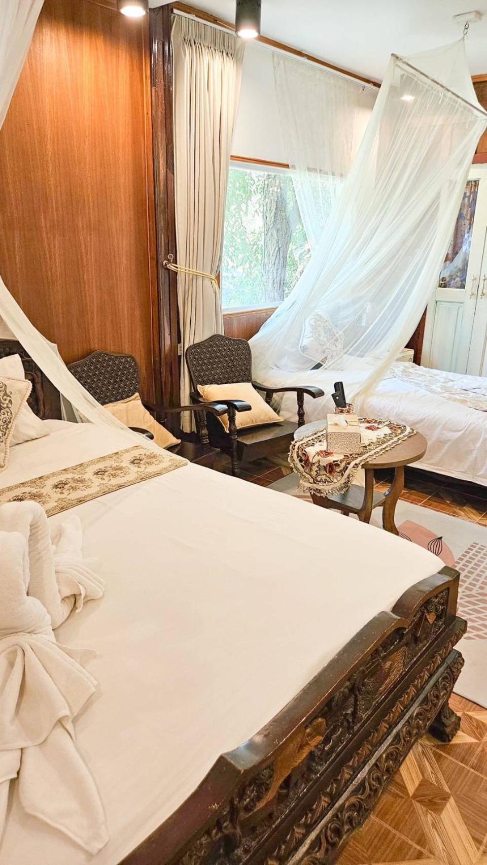 The Antique Riverside Resort