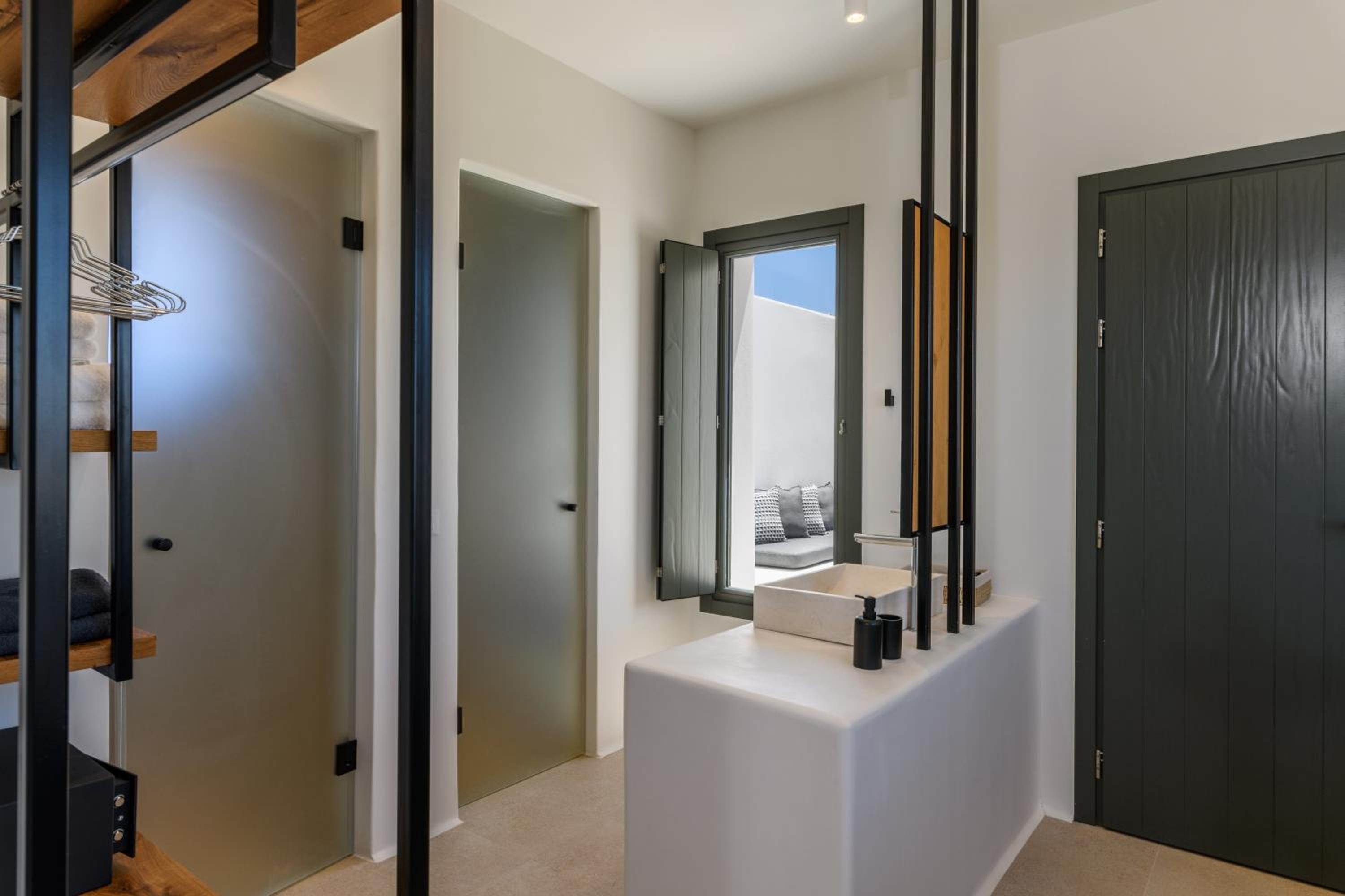 Regency Sunset Suites photo 4