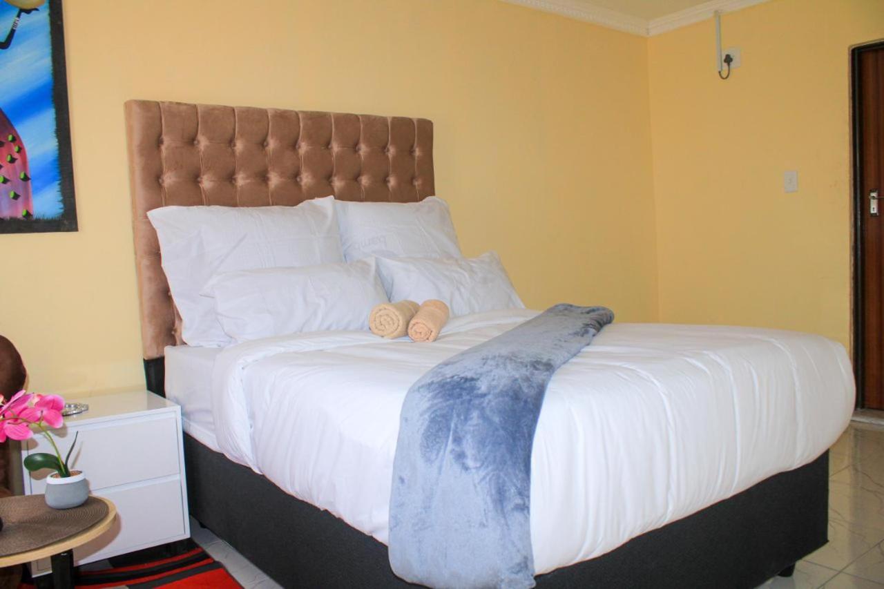 Vuyani Guest Lodge