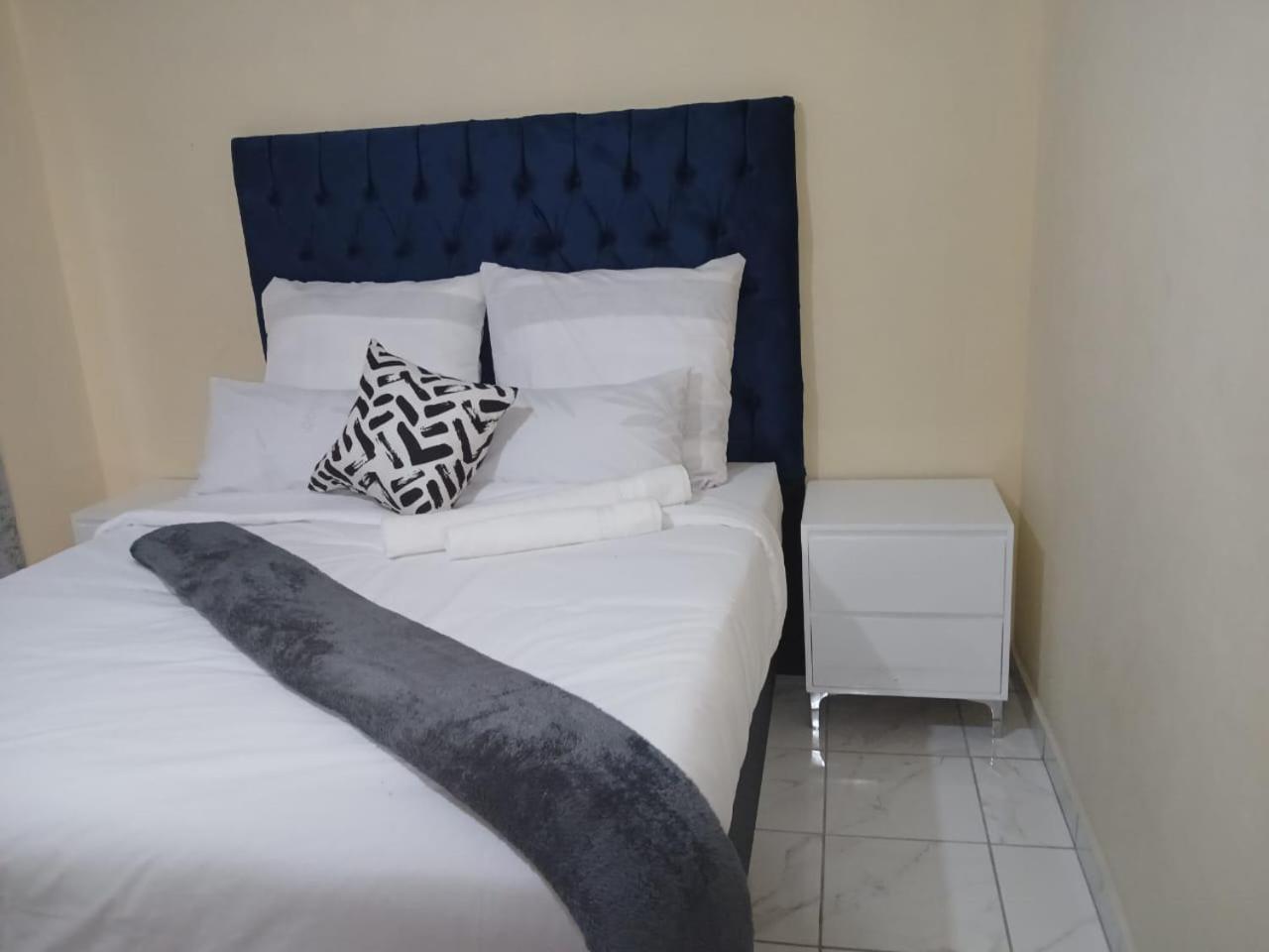 Vuyani Guest Lodge