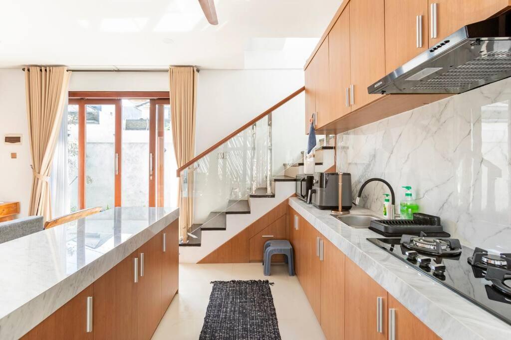 Modern 3 bed villa with private pool in Uluwatu near Melasti Beach and Savaya view 5