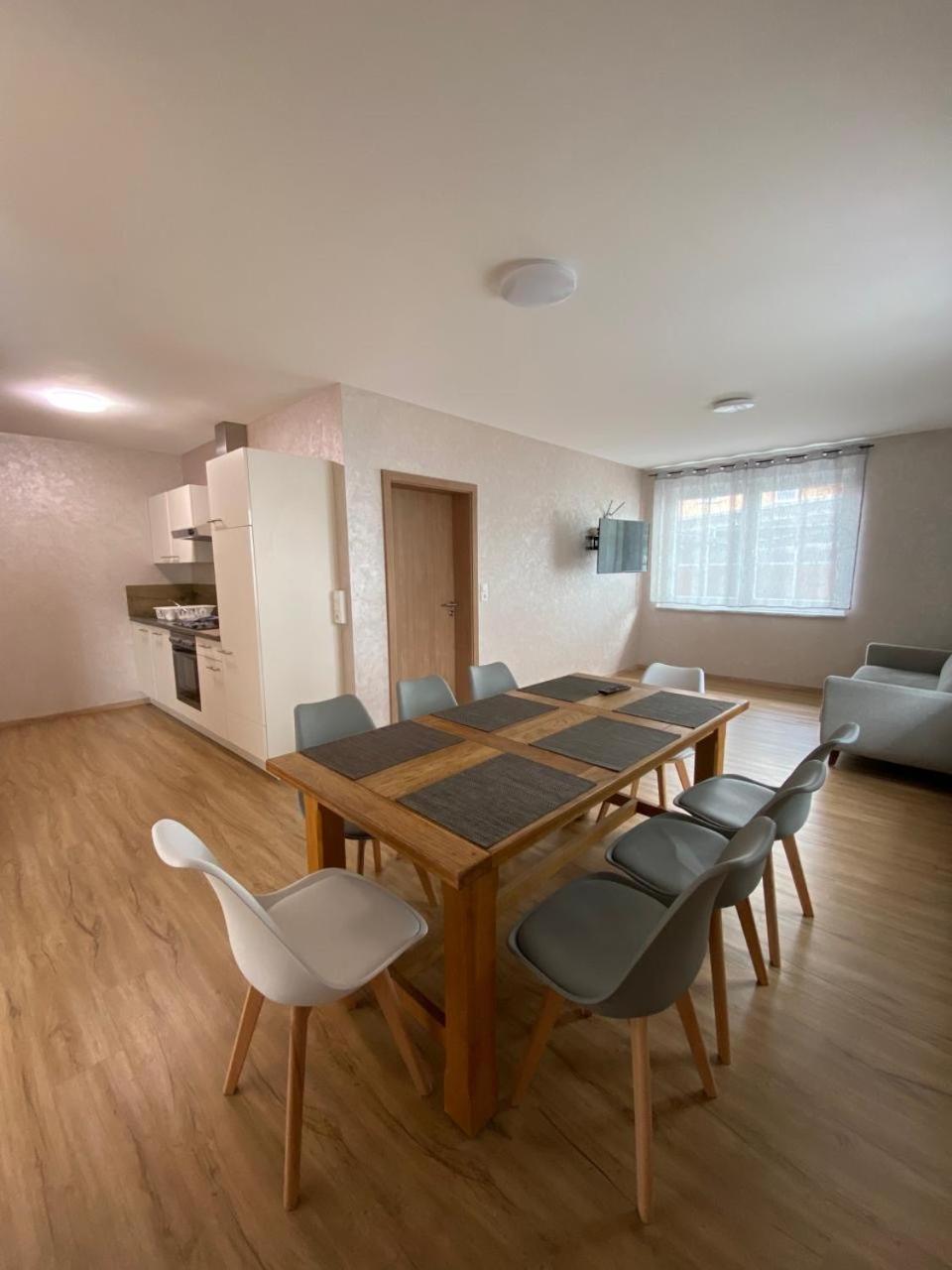 Marianna Apartments Weimer