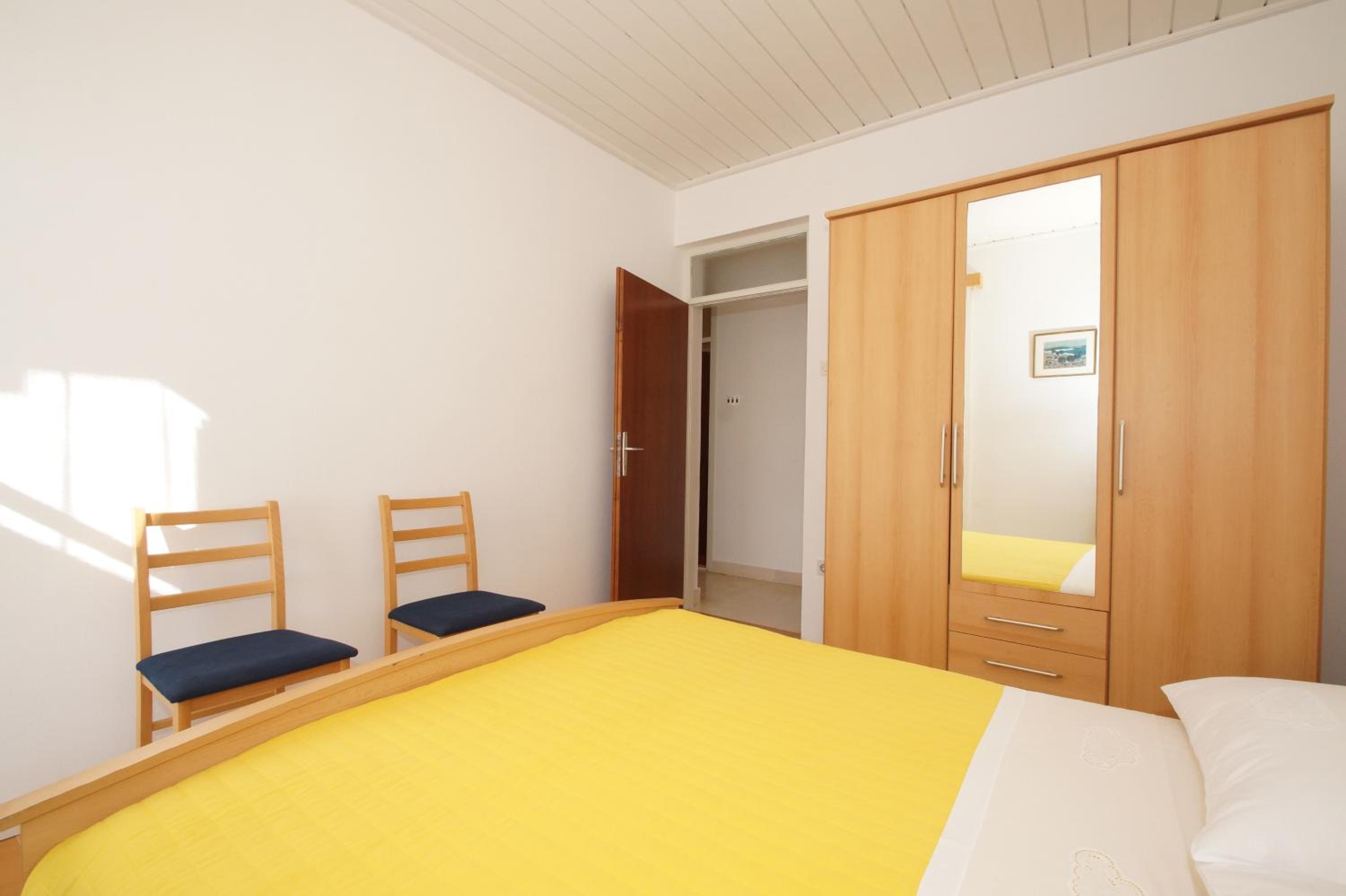 Apartments Bisko