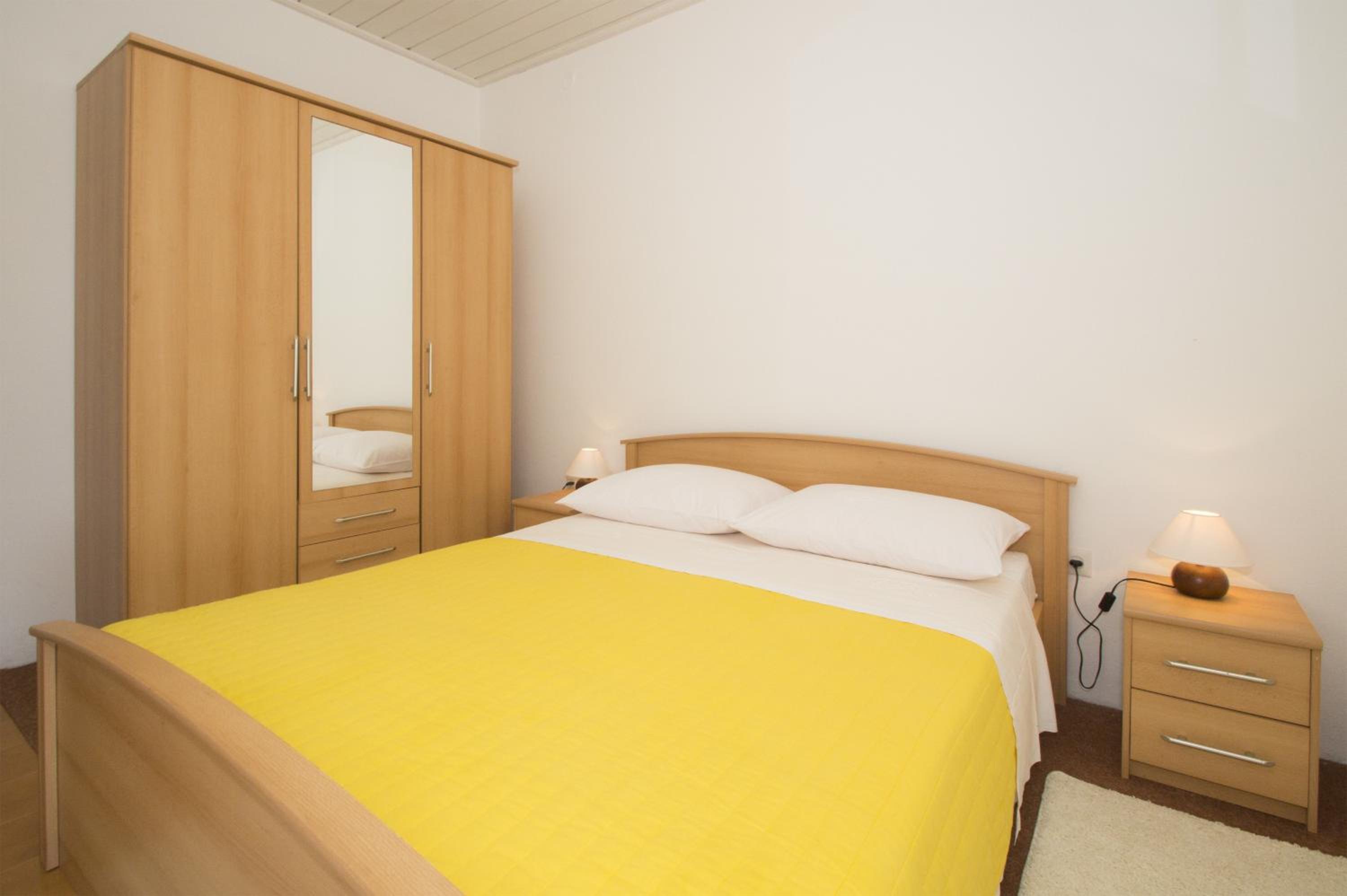 Apartments Bisko