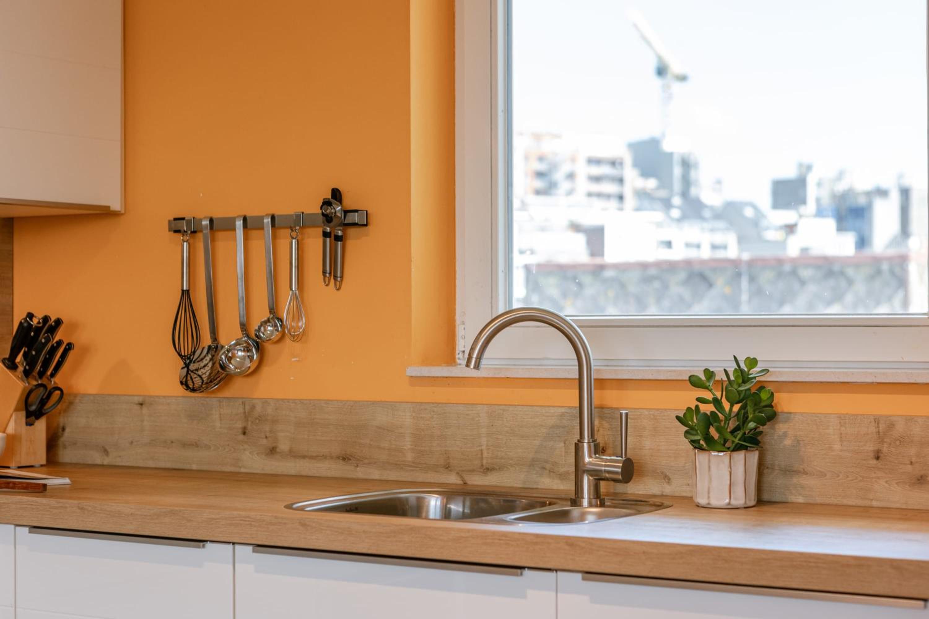 Casiola - Cozy seaside apartment with sunny terrace