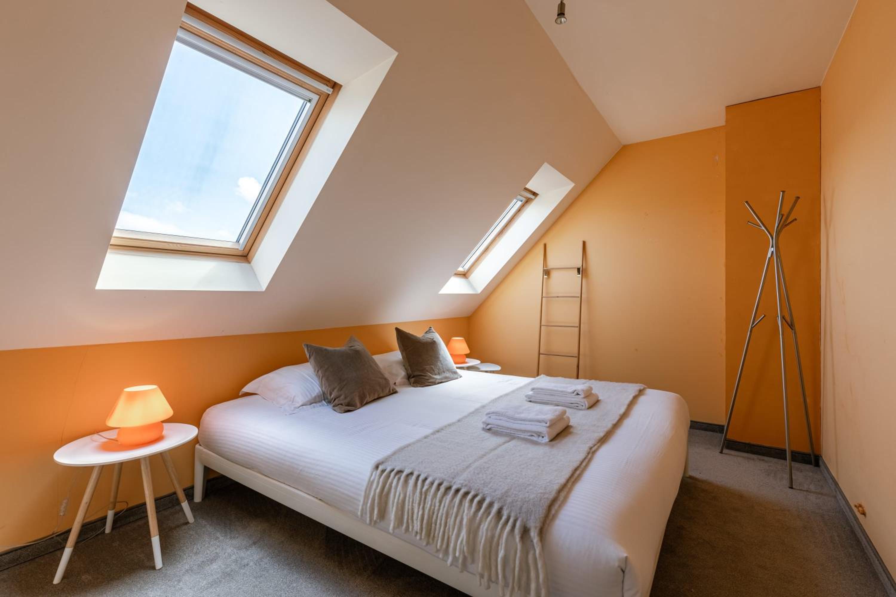 Casiola - Cozy seaside apartment with sunny terrace