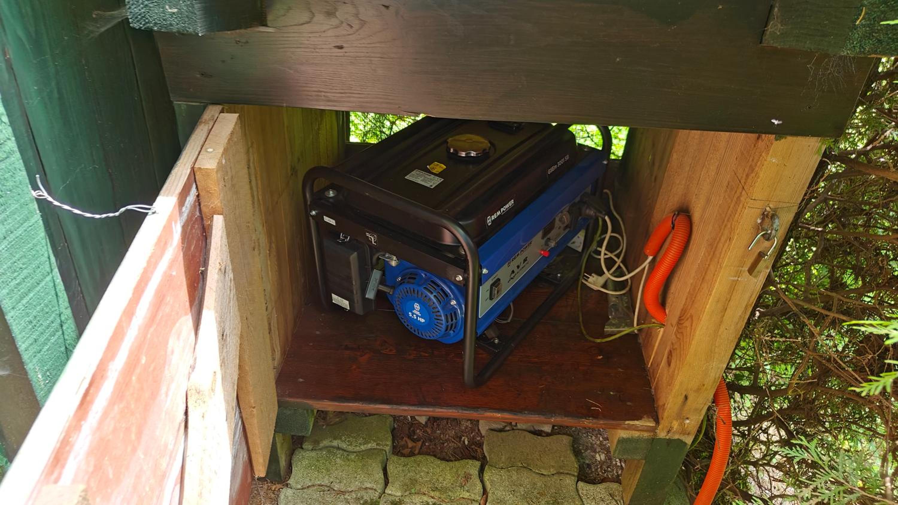 Cosy & peaceful cabin off the grid view 5