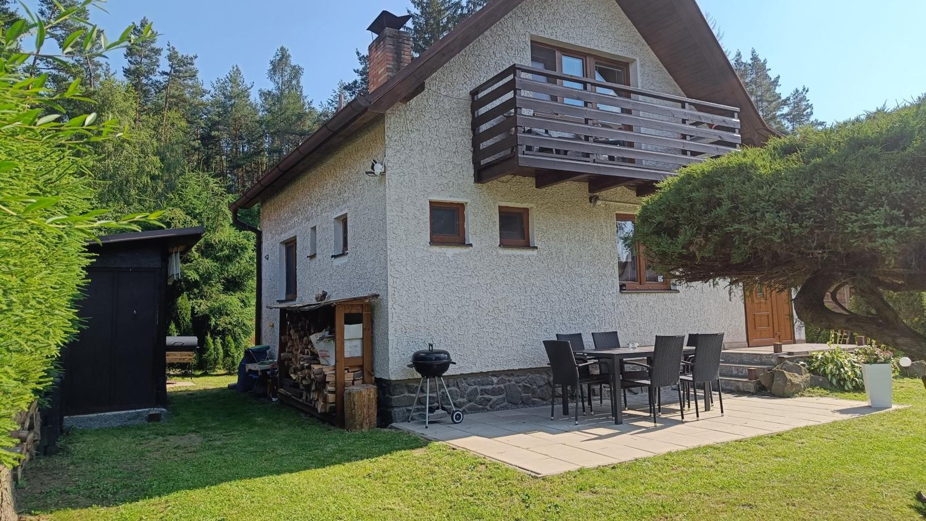 Chata Mareček - v lesní osadě u řeky Lužnice