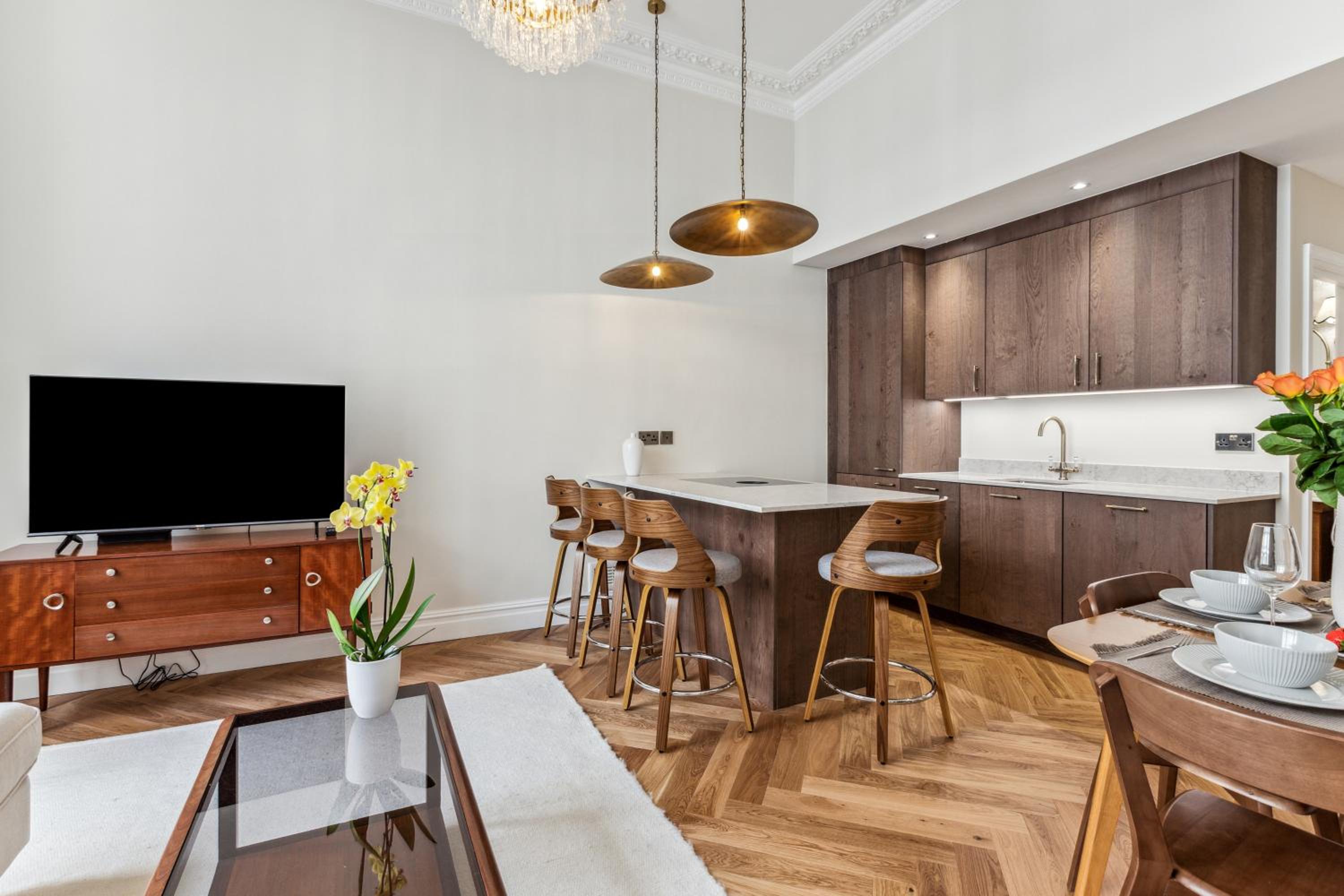 Idyllic 2Bed 2Bath Apartment